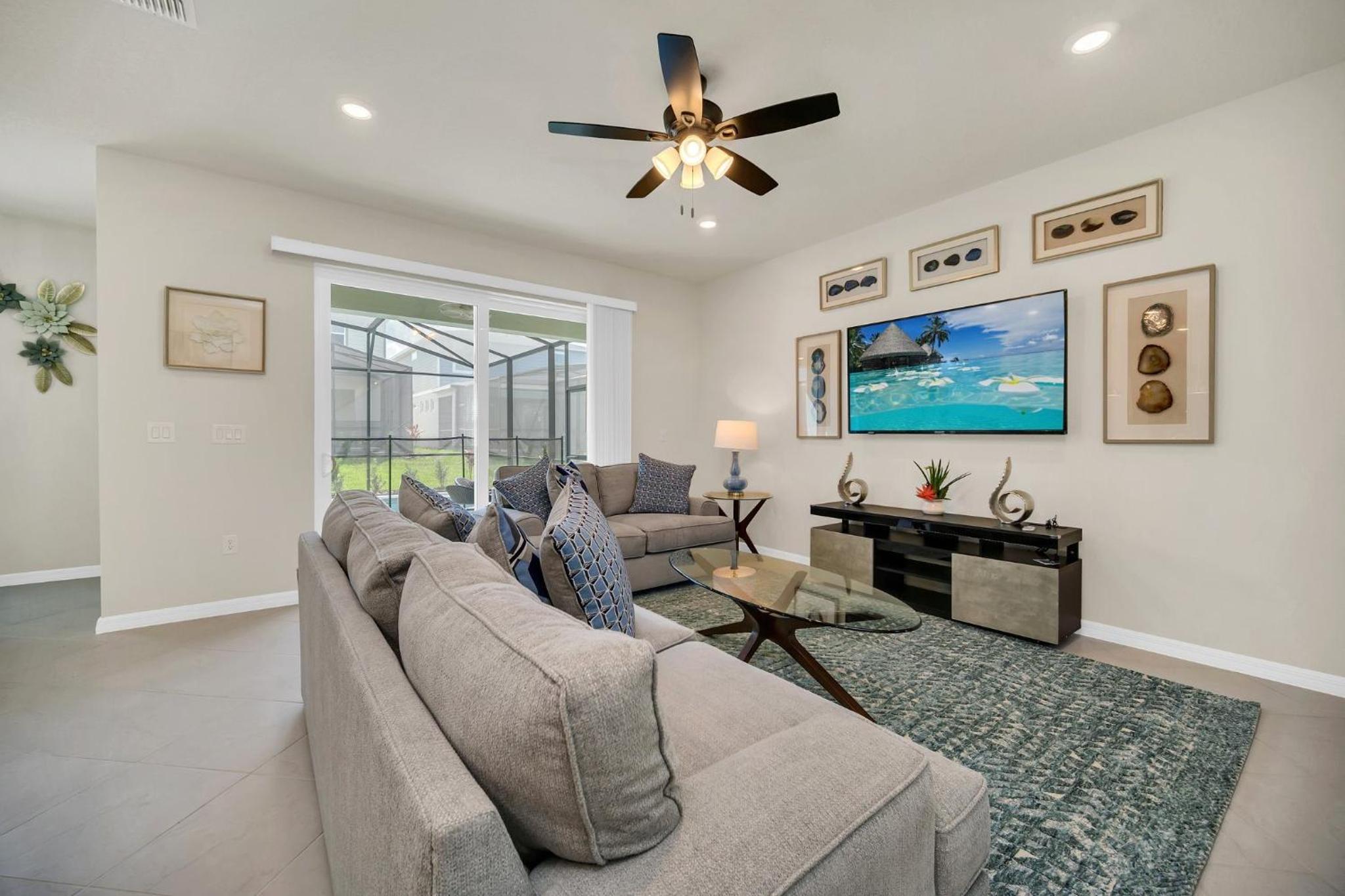 Family-Friendly 5-Bedroom Villa with Pool in Windsor Cay Resort