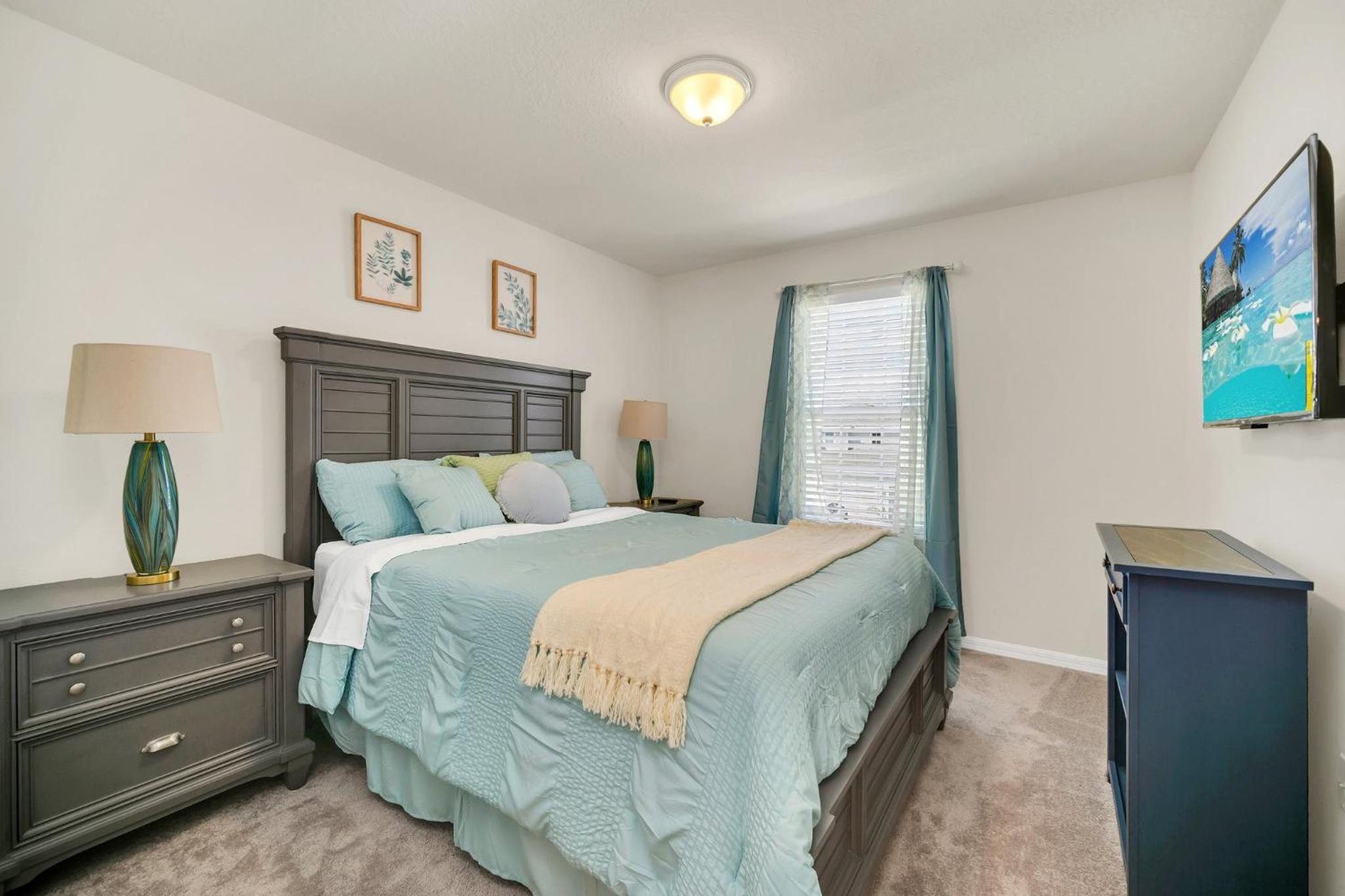 Family-Friendly 5-Bedroom Villa with Pool in Windsor Cay Resort