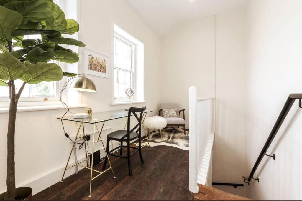 Warders Quarters Amazing Location Freo