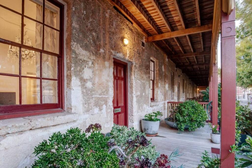 Warders Quarters Amazing Location Freo