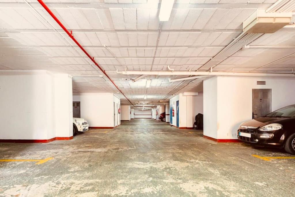 Bright Apartment ideal for long stays