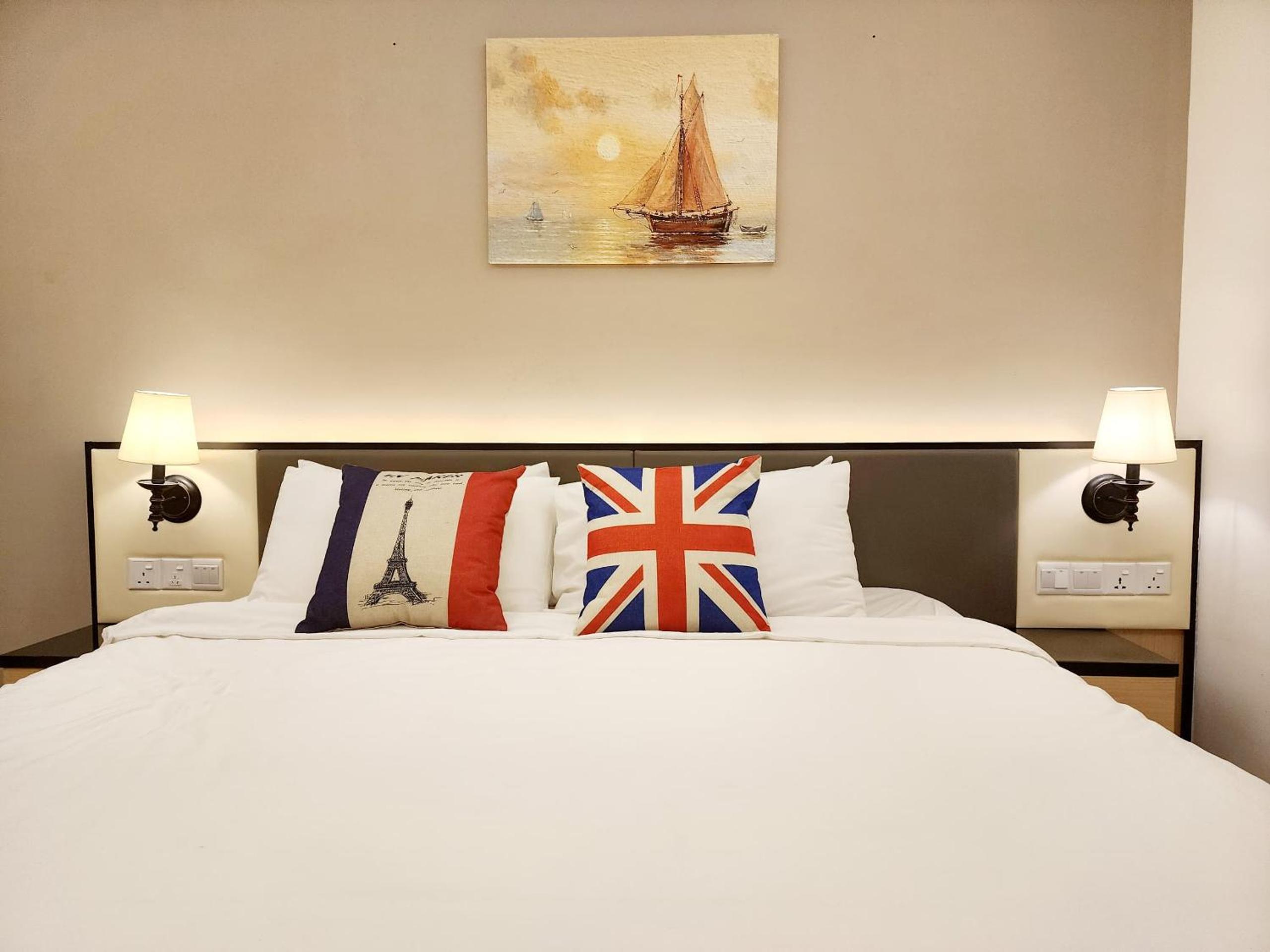 GID 7km to GH Couple Studio 13A06 Free WiFi Parking photo 5