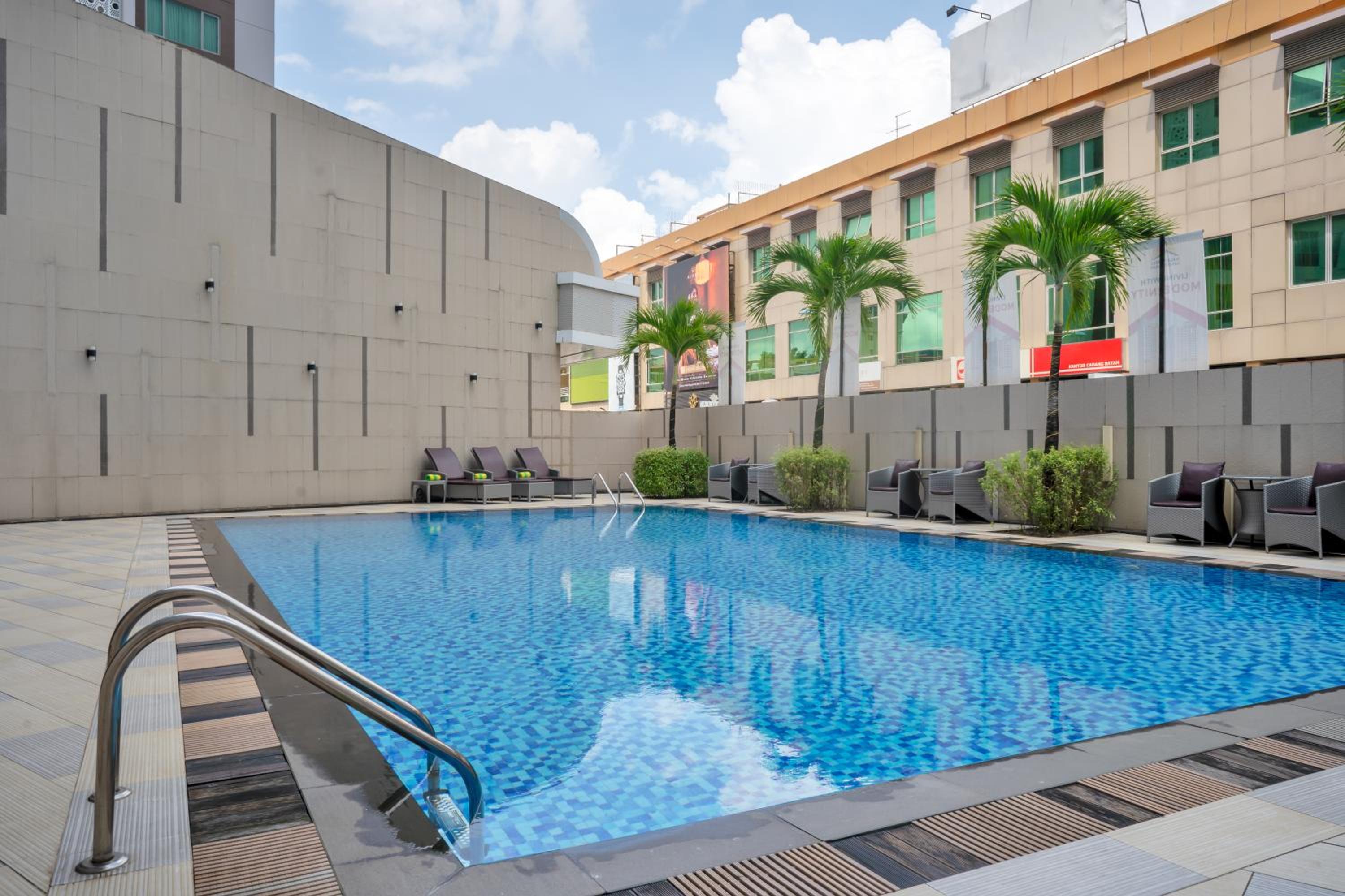 Nagoya Hill Hotel Batam 50