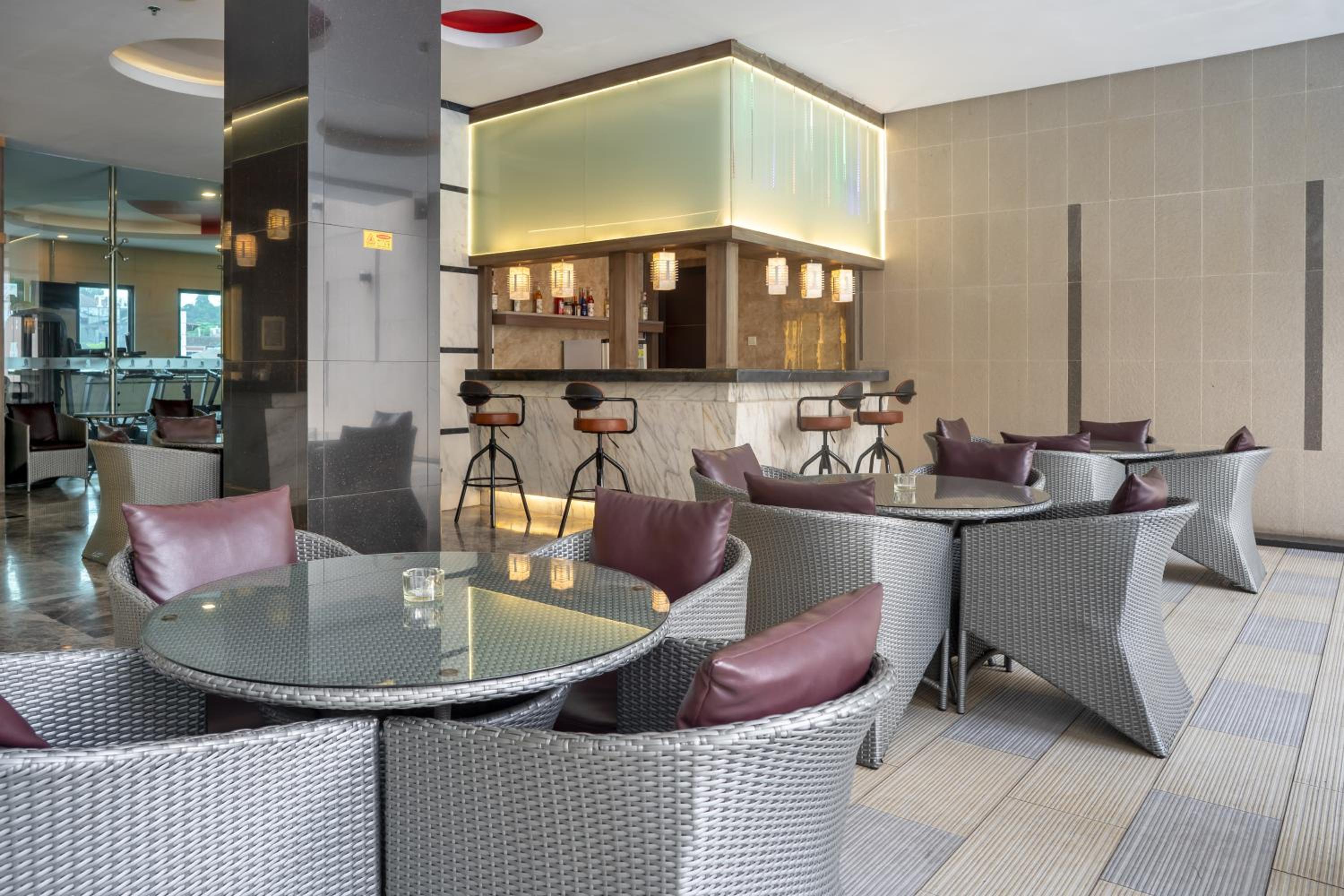 Nagoya Hill Hotel Batam 51