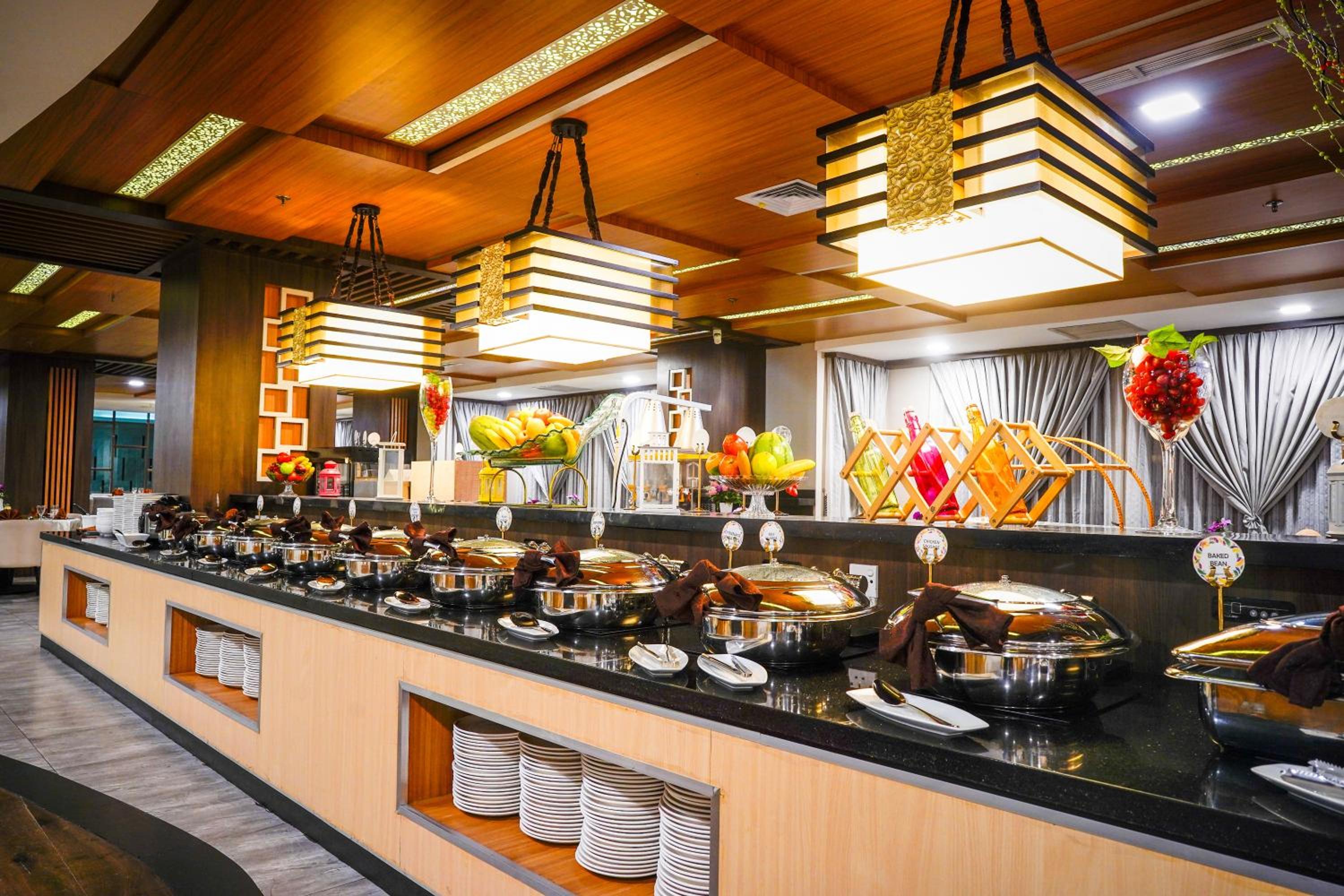 Nagoya Hill Hotel Batam 52