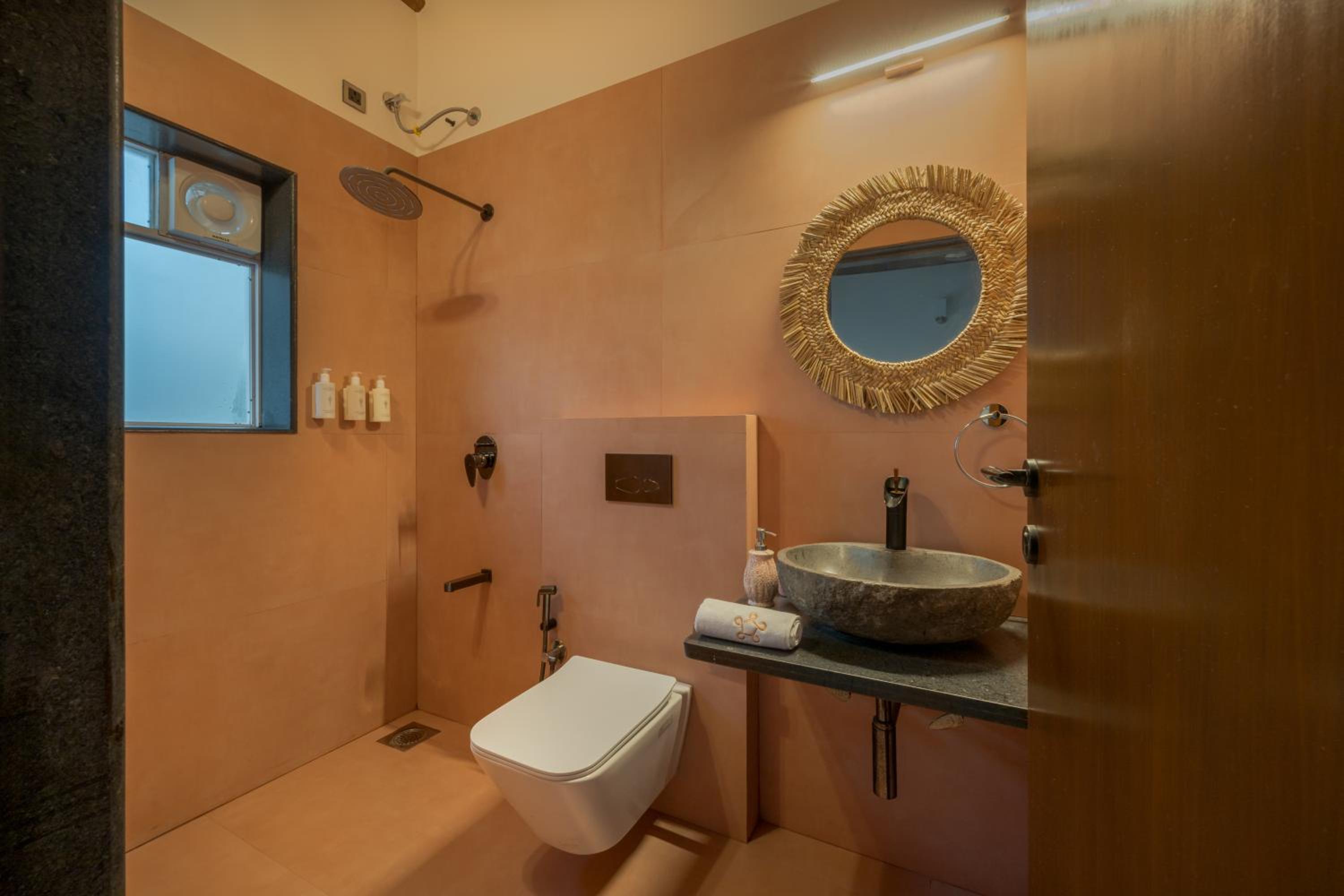SaffronStays Skyfall - 4BR boho-chic villa with pool, jacuzzi, game room & stunning hill views near Table Land, Panchgani