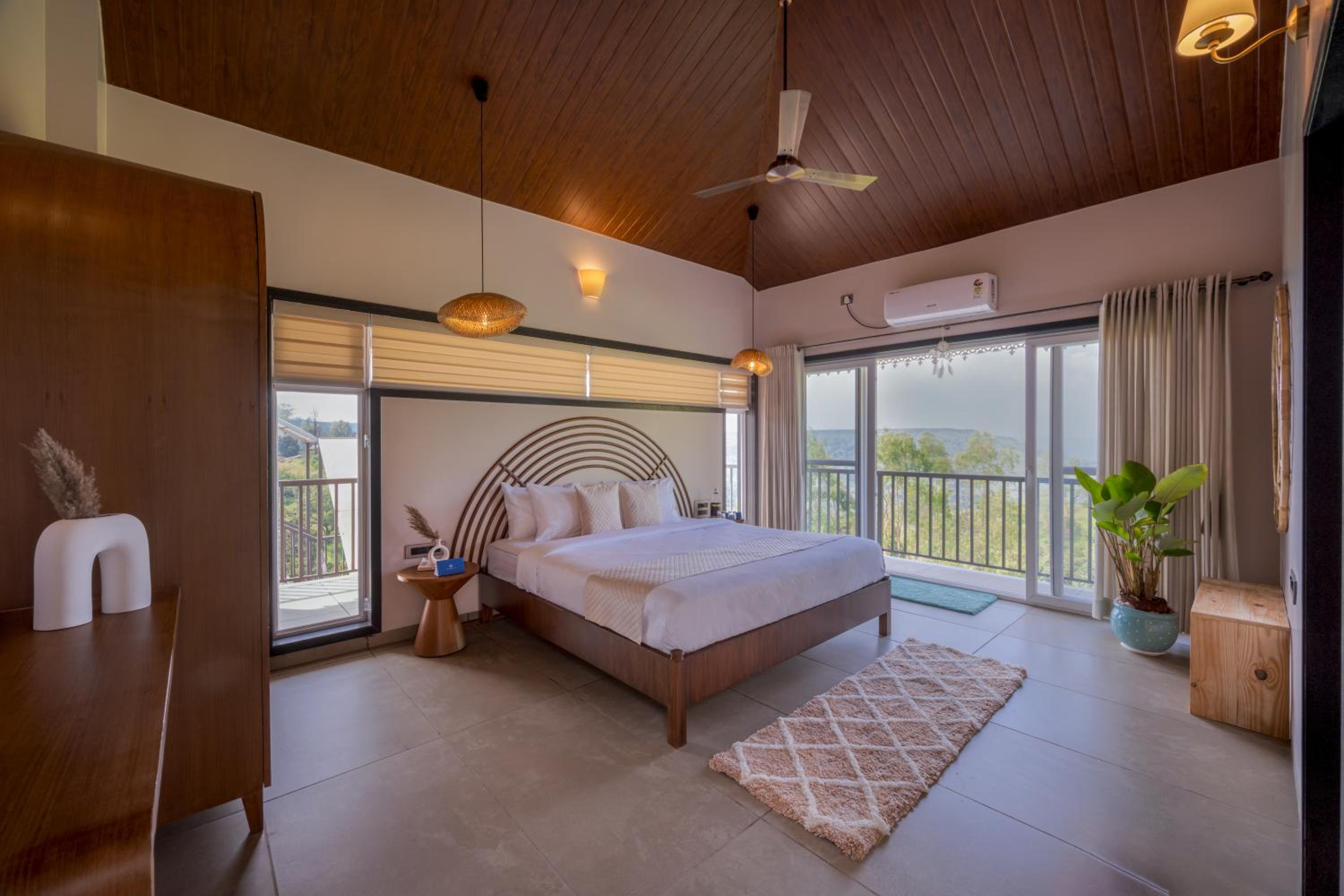 SaffronStays Skyfall - 4BR boho-chic villa with pool, jacuzzi, game room & stunning hill views near Table Land, Panchgani