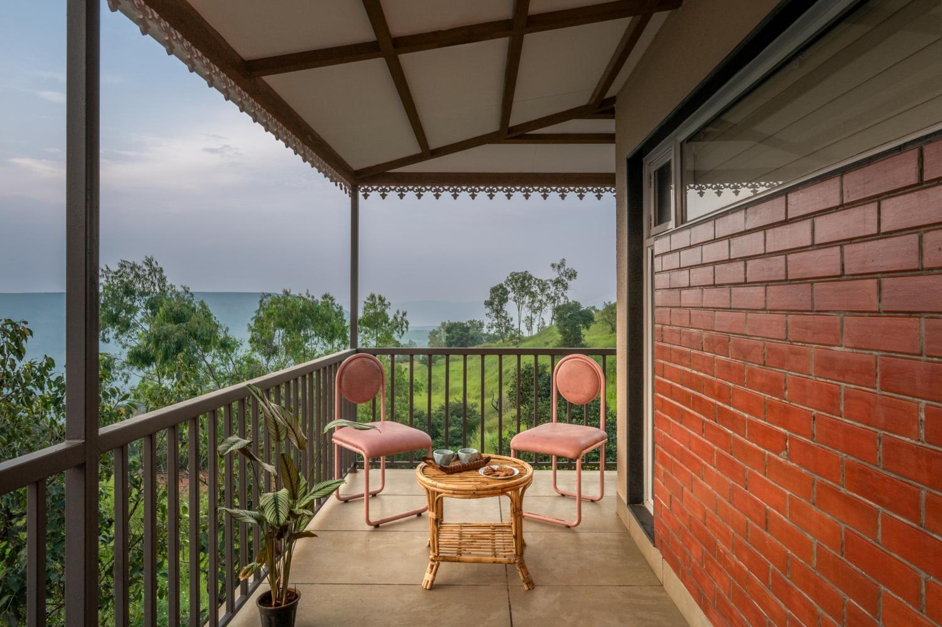 SaffronStays Skyfall - 4BR boho-chic villa with pool, jacuzzi, game room & stunning hill views near Table Land, Panchgani