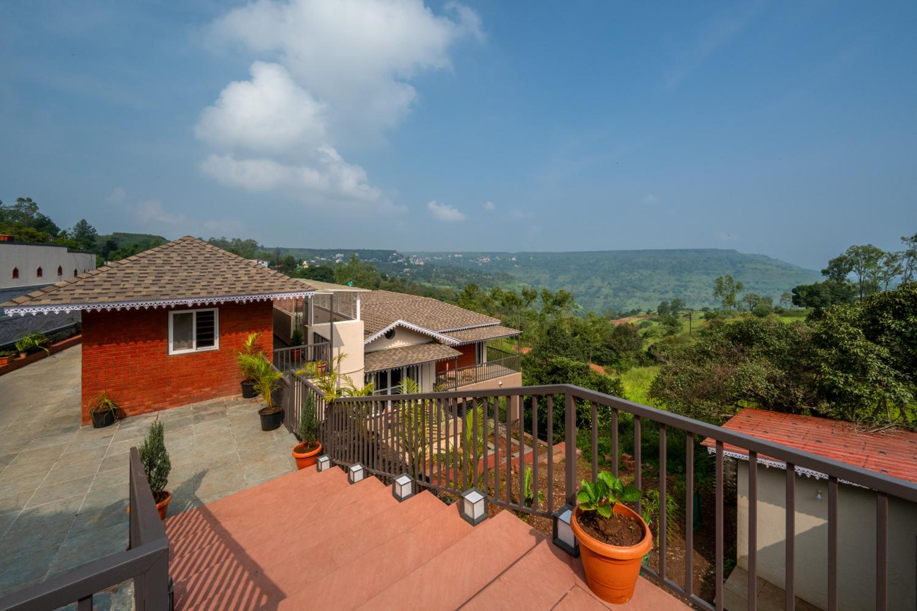 SaffronStays Skyfall - 4BR boho-chic villa with pool, jacuzzi, game room & stunning hill views near Table Land, Panchgani