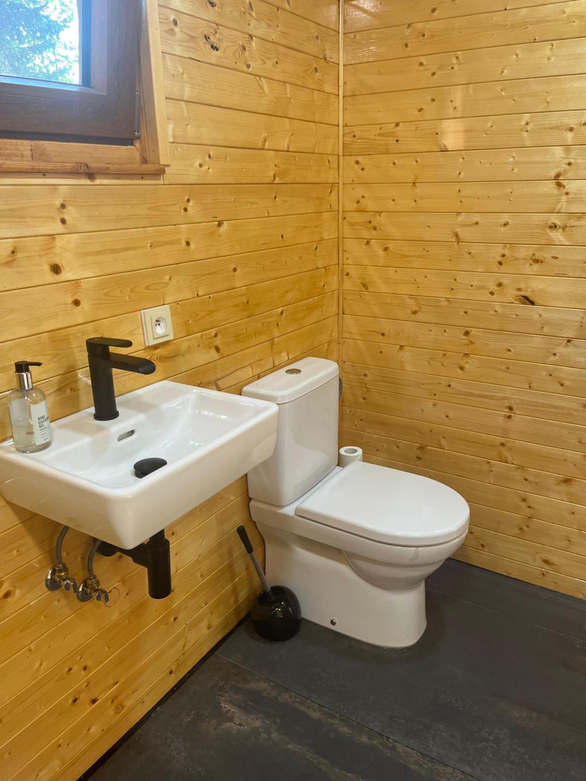 Glamping - Maringotka u Tobíka