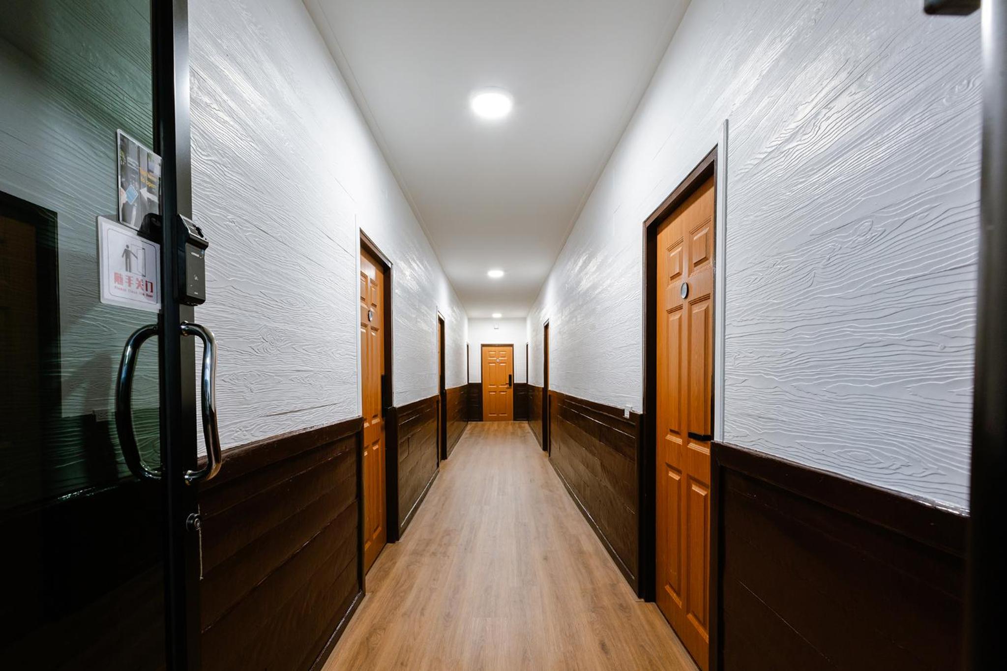 Diff Hostel