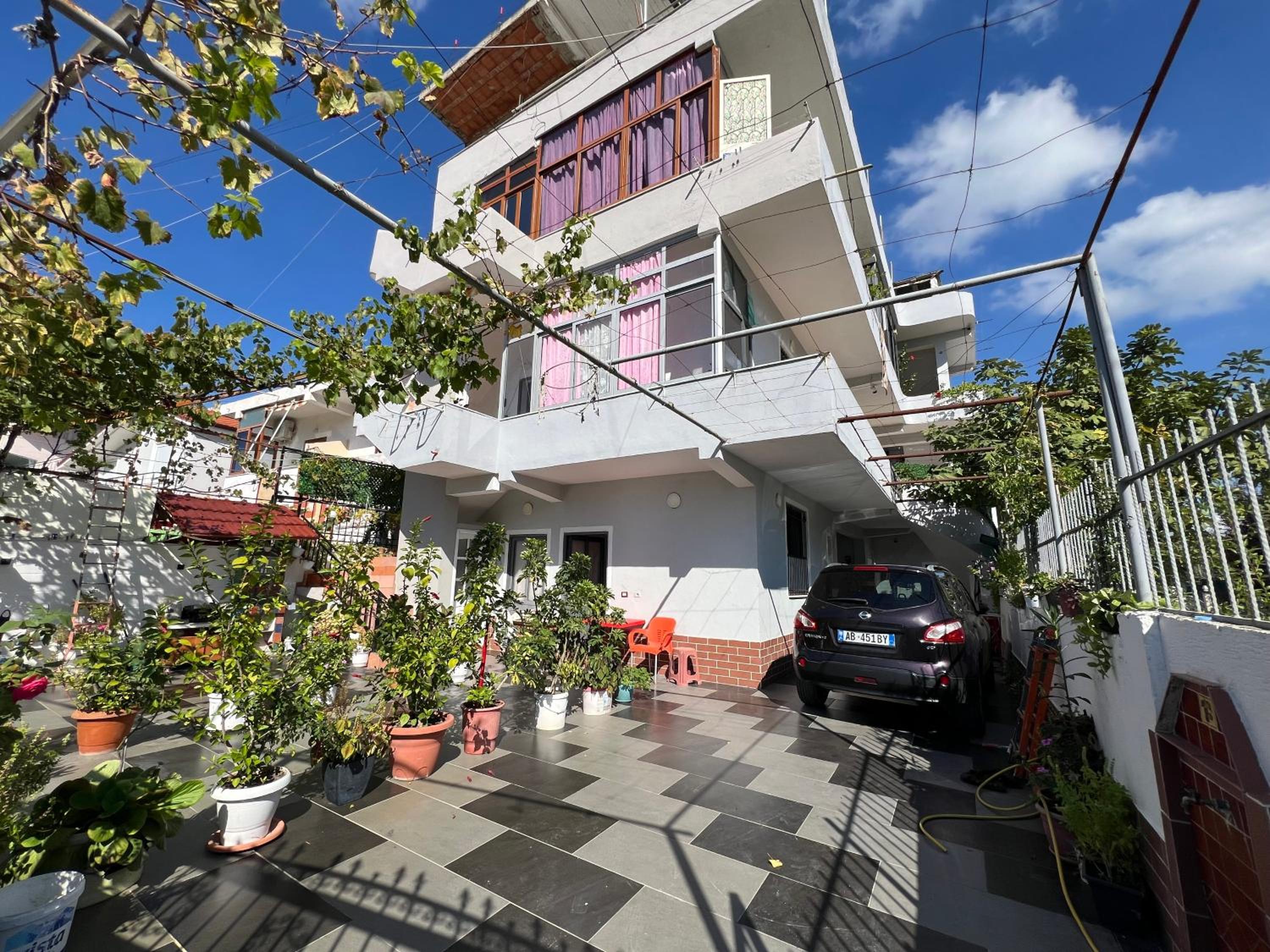 Rent Rooms Villa AG&AF