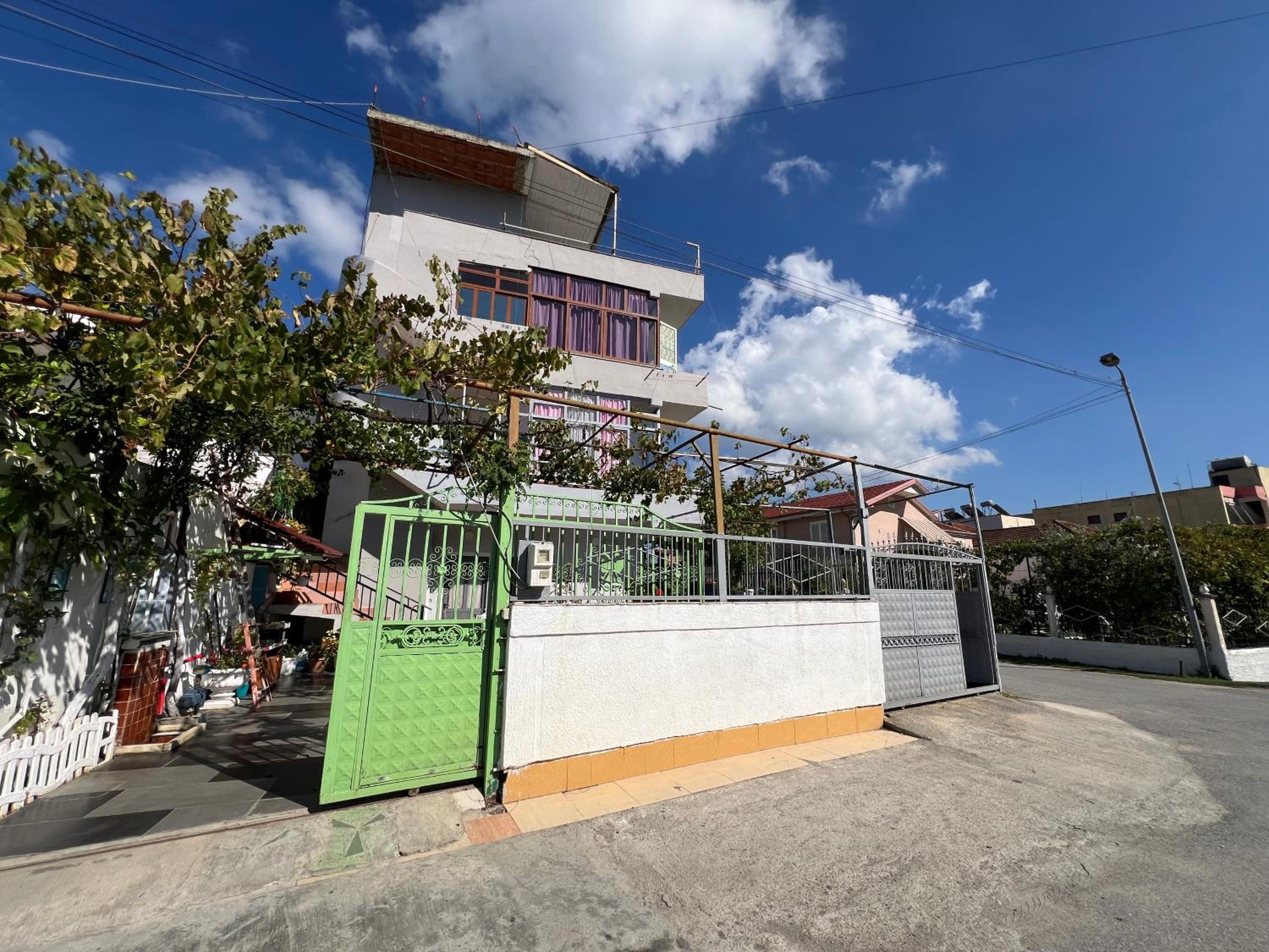 Rent Rooms Villa AG&AF