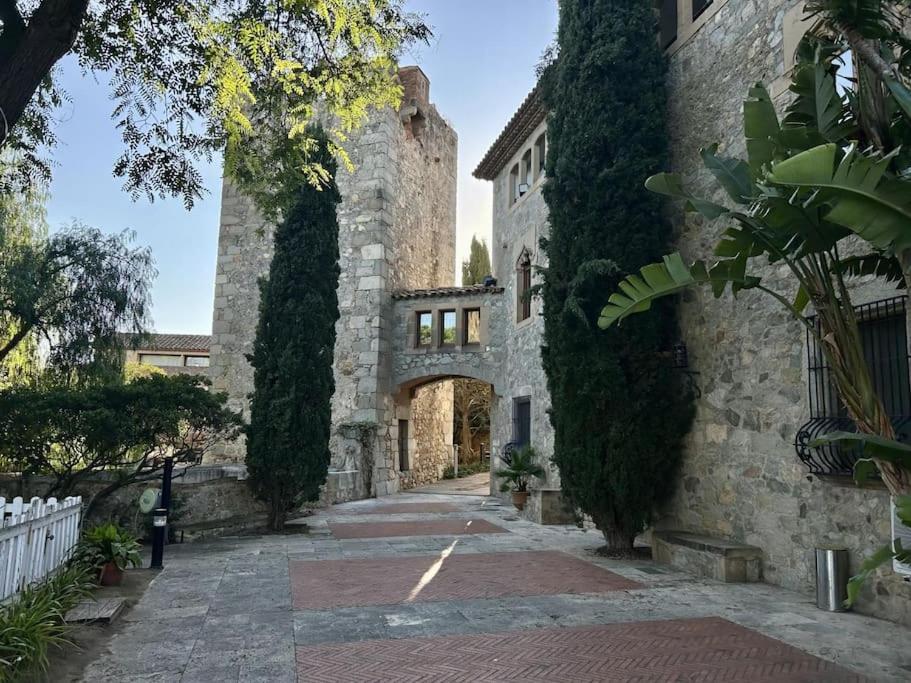 Slow Life Mediterranean Castle