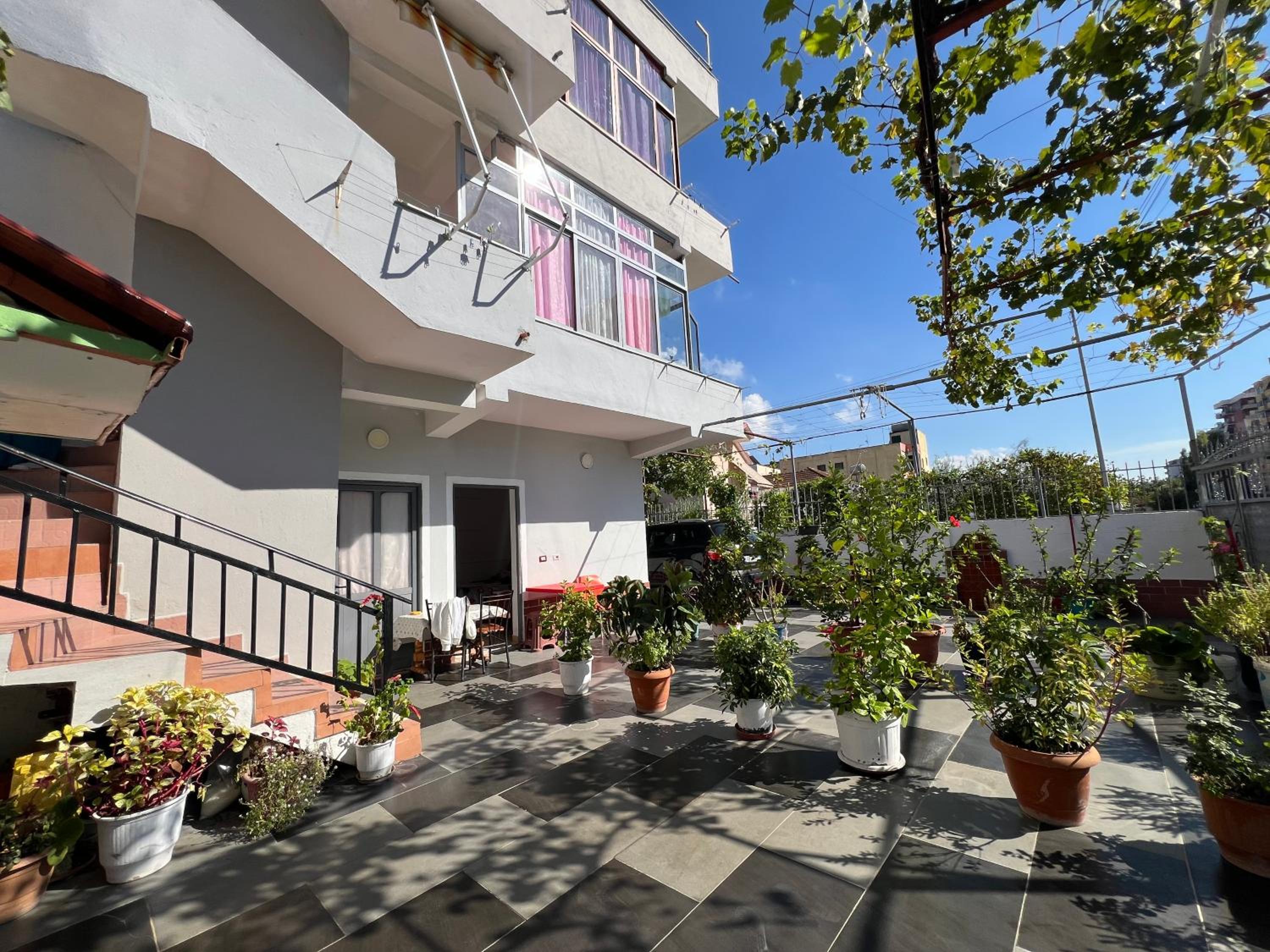 Rent Rooms Villa AG&AF