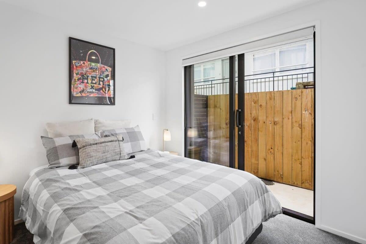 Matata Way Magic - Your Contemporary 2BR Retreat view 4