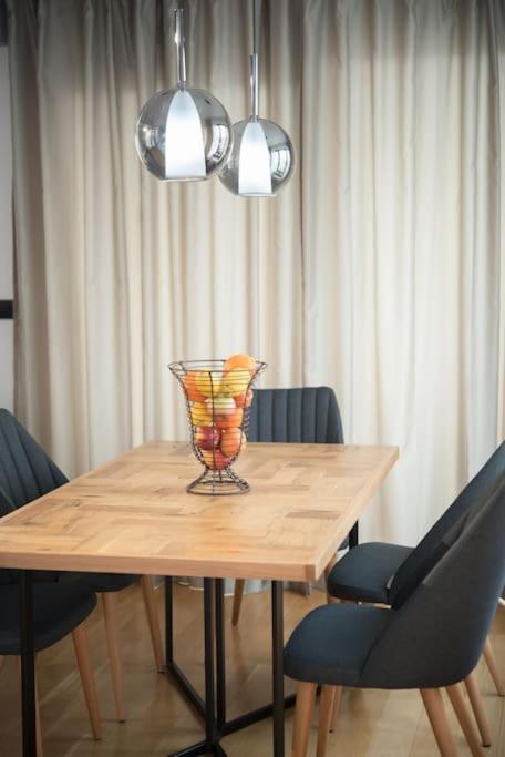 Luxury and Cozy Apartment with lots of Sun