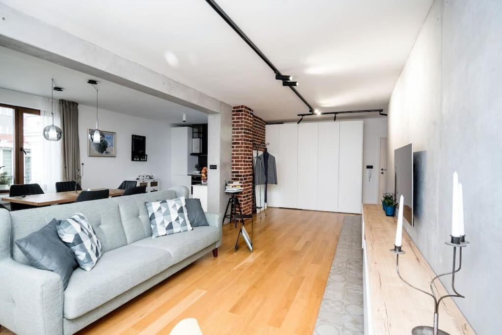 Luxury and Cozy Apartment with lots of Sun
