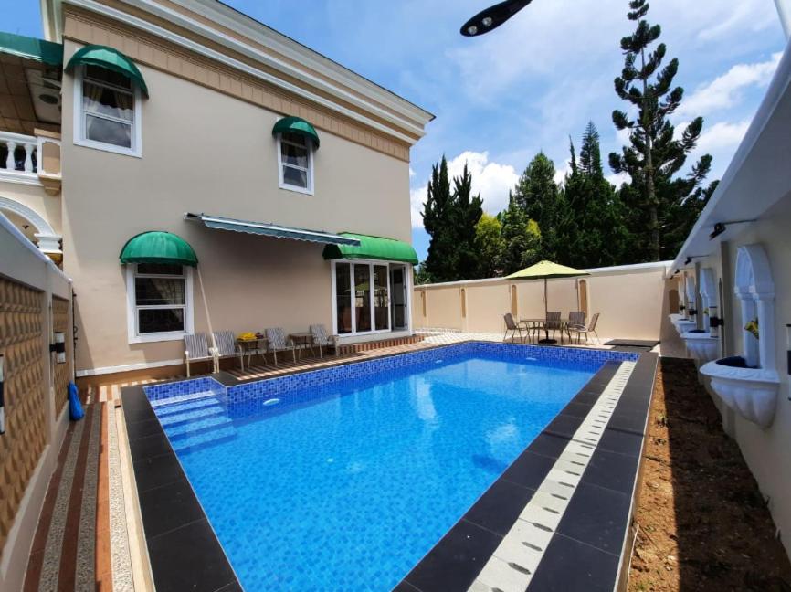 Villa puncak bogor di kota bunga 5 kamar ada kolam view 3