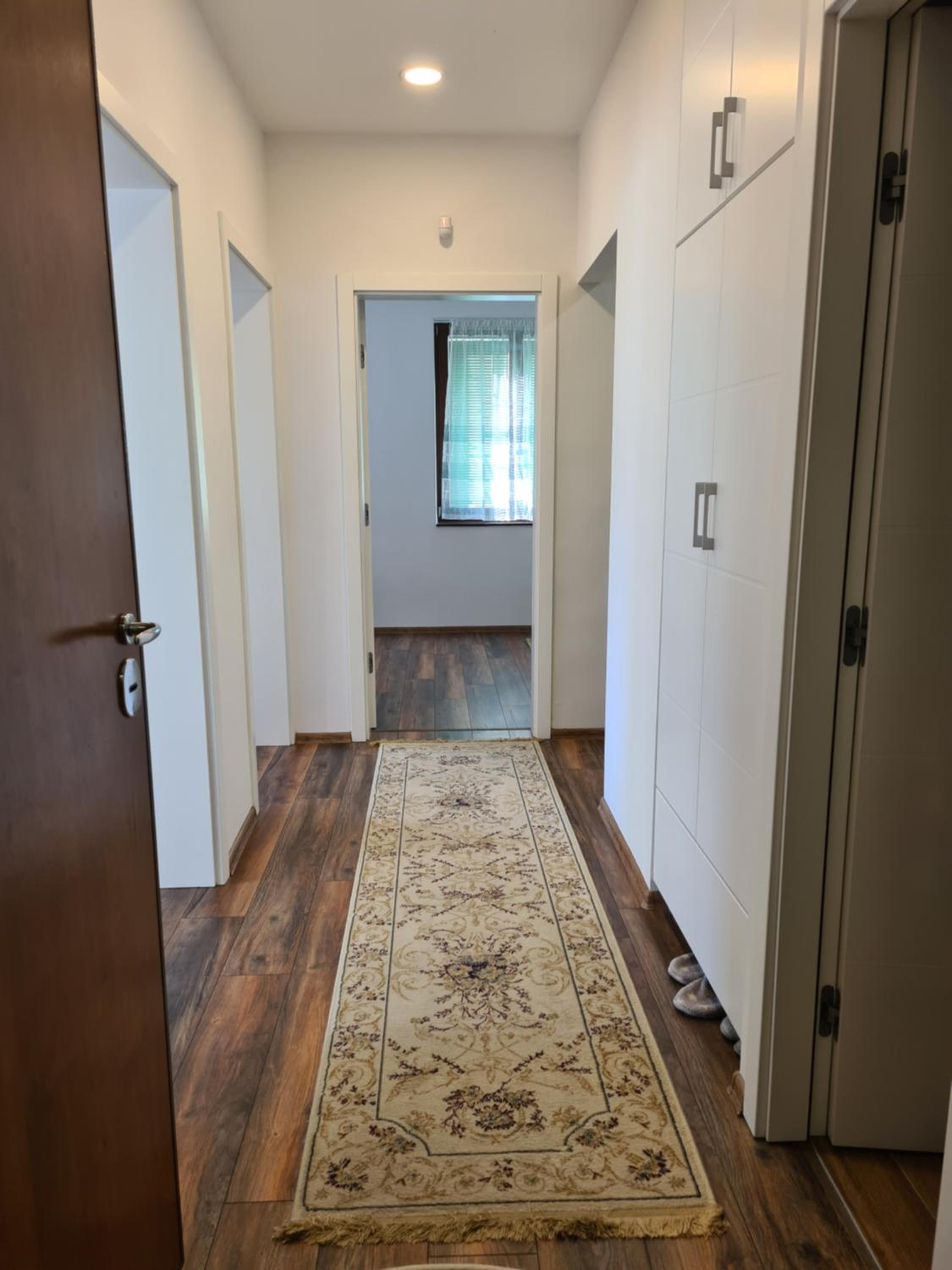 Apple Apartment - Private Garage