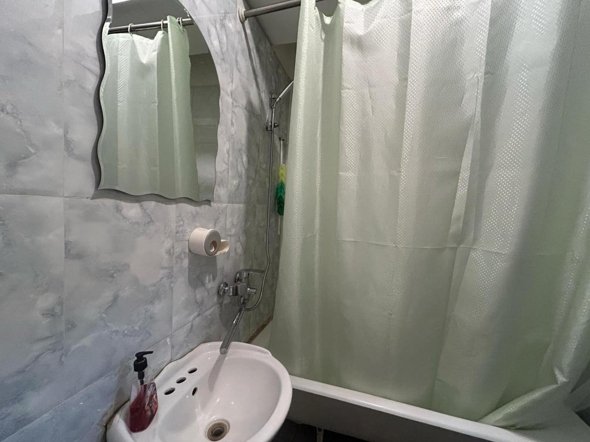 Fully furnished, 1-bedroom apartment