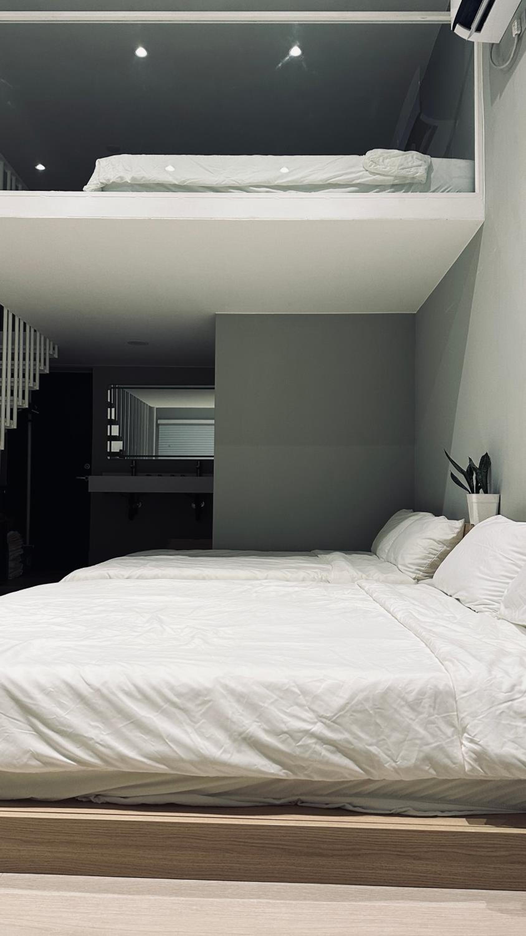 Astral Stay view 2