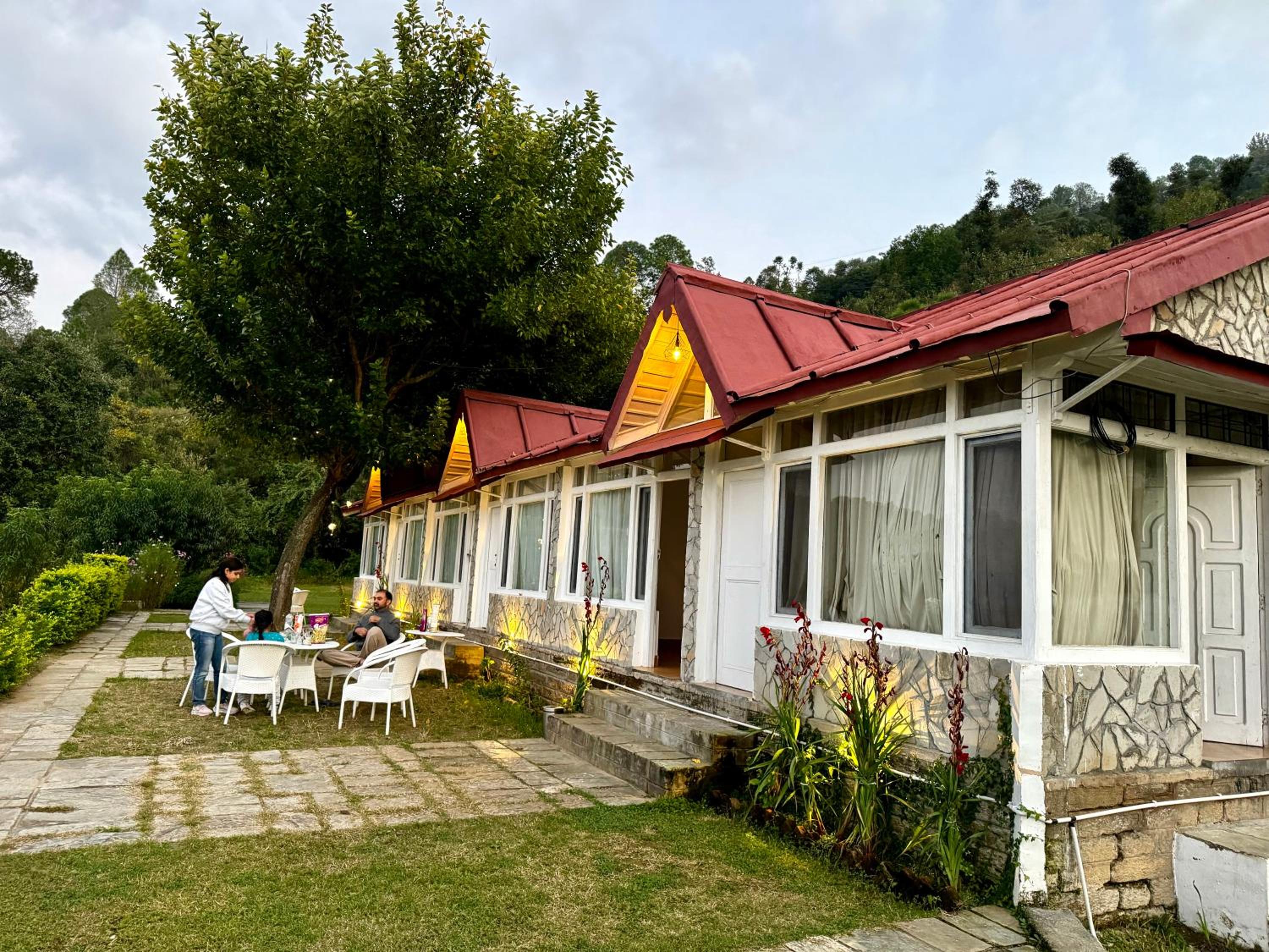 House of Hive, Mukteshwar