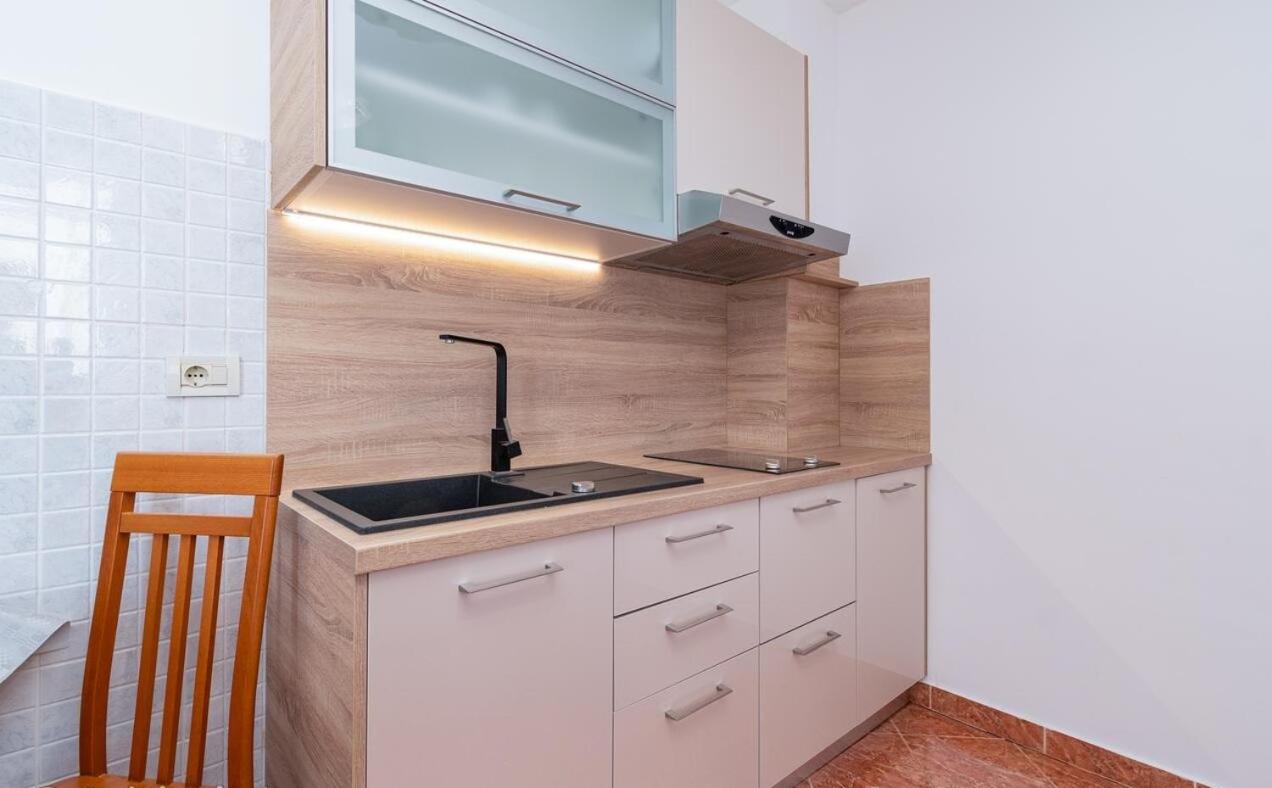 Apartmani Adriatica