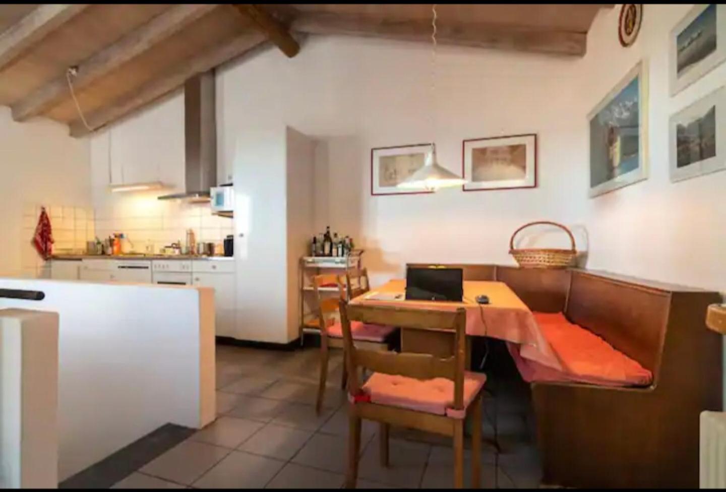 Casa Vista Cadro Executive