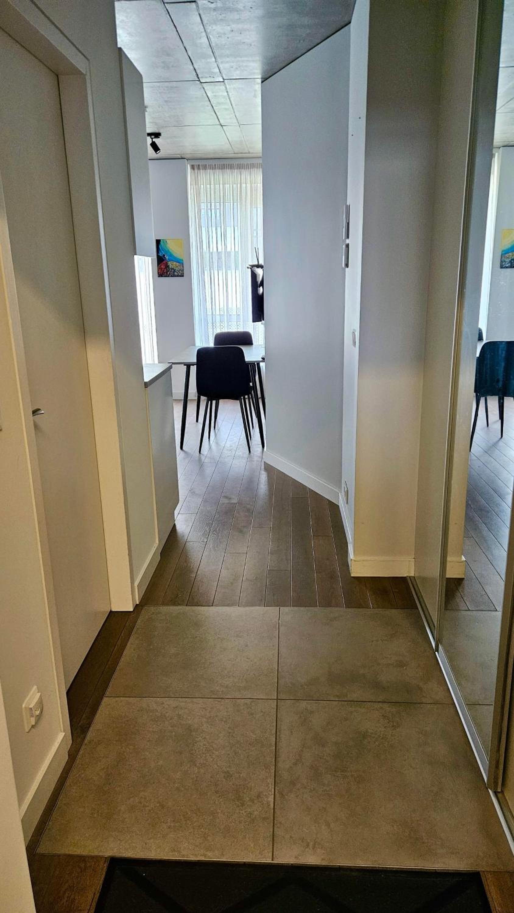 Zhouse apartamentai netoli PC Akropolis