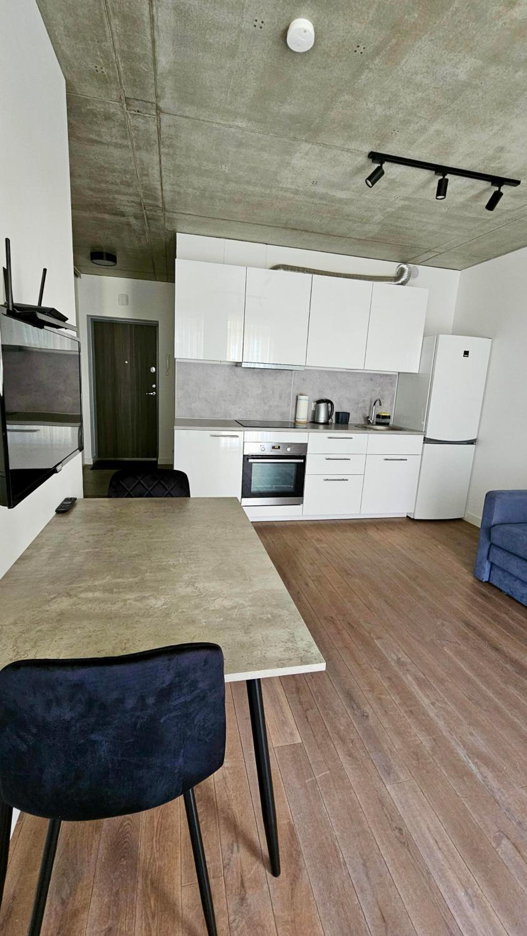 Zhouse apartamentai netoli PC Akropolis