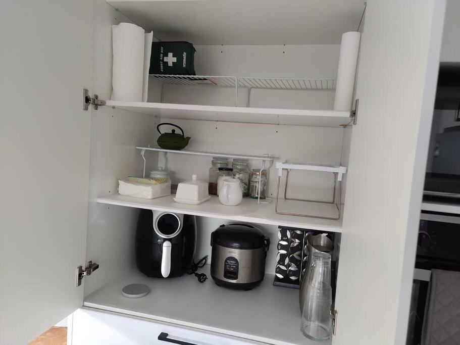 Newly built cheerful 3D Bedhouse, Tawa, Wellington view 3