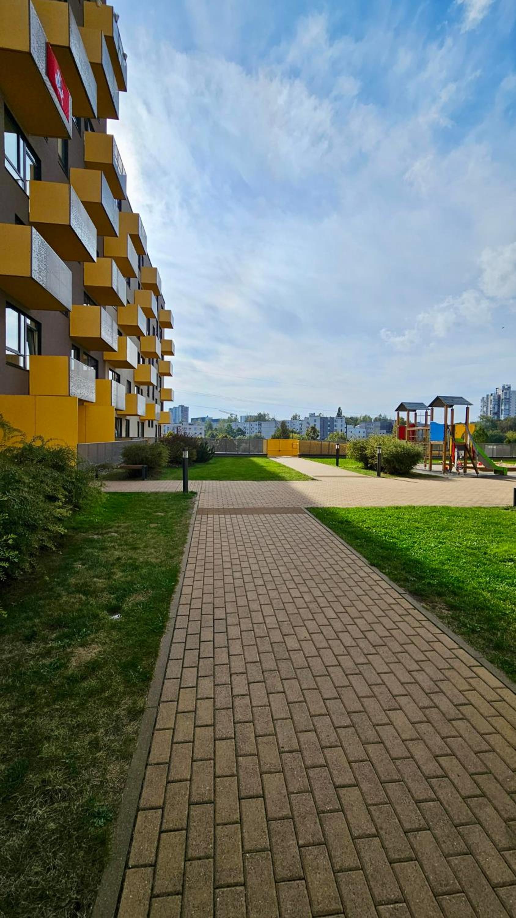 Zhouse apartamentai netoli PC Akropolis