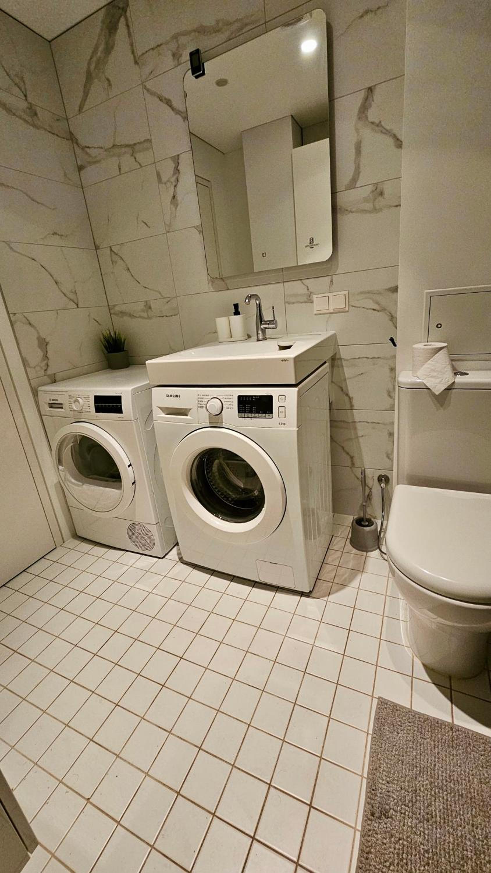 Zhouse apartamentai netoli PC Akropolis