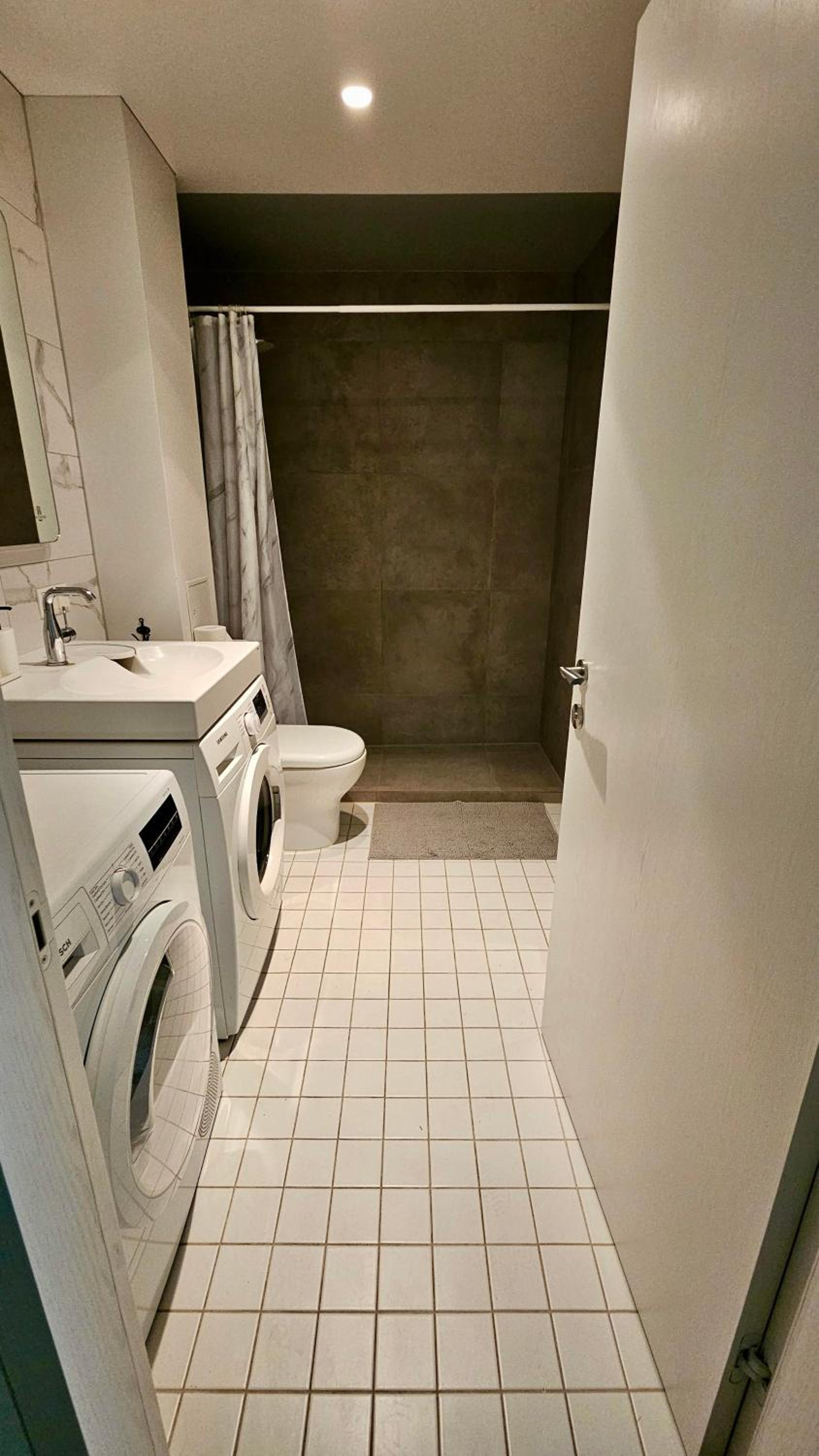 Zhouse apartamentai netoli PC Akropolis