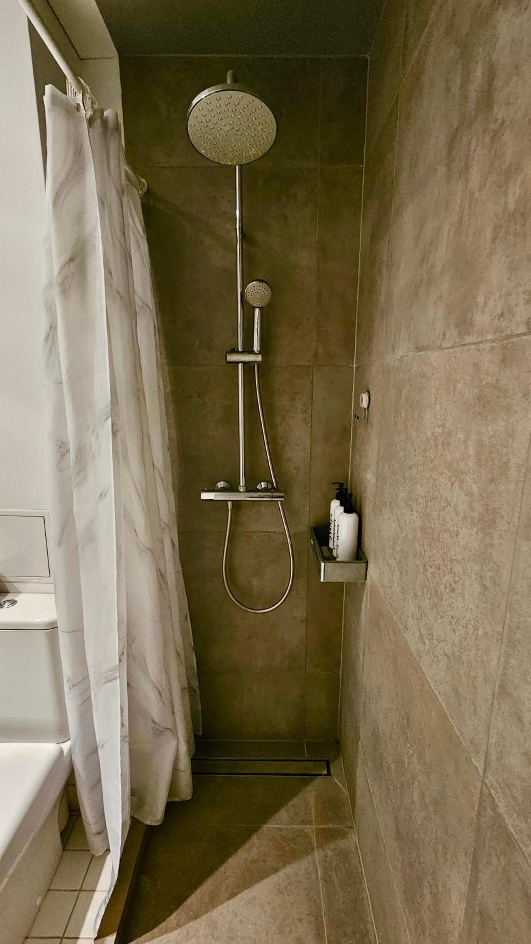Zhouse apartamentai netoli PC Akropolis
