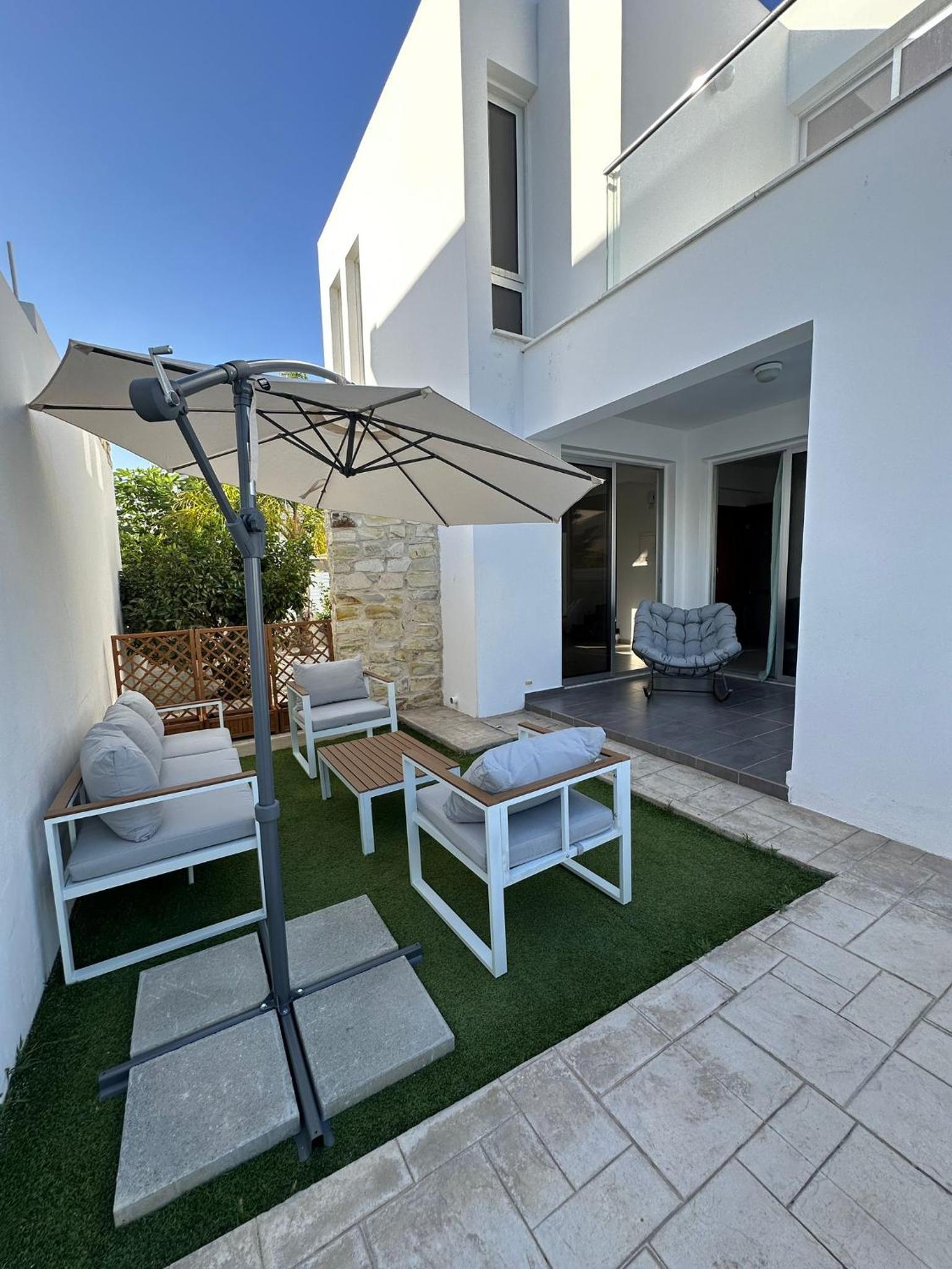 House with 2 bedrooms and Pool