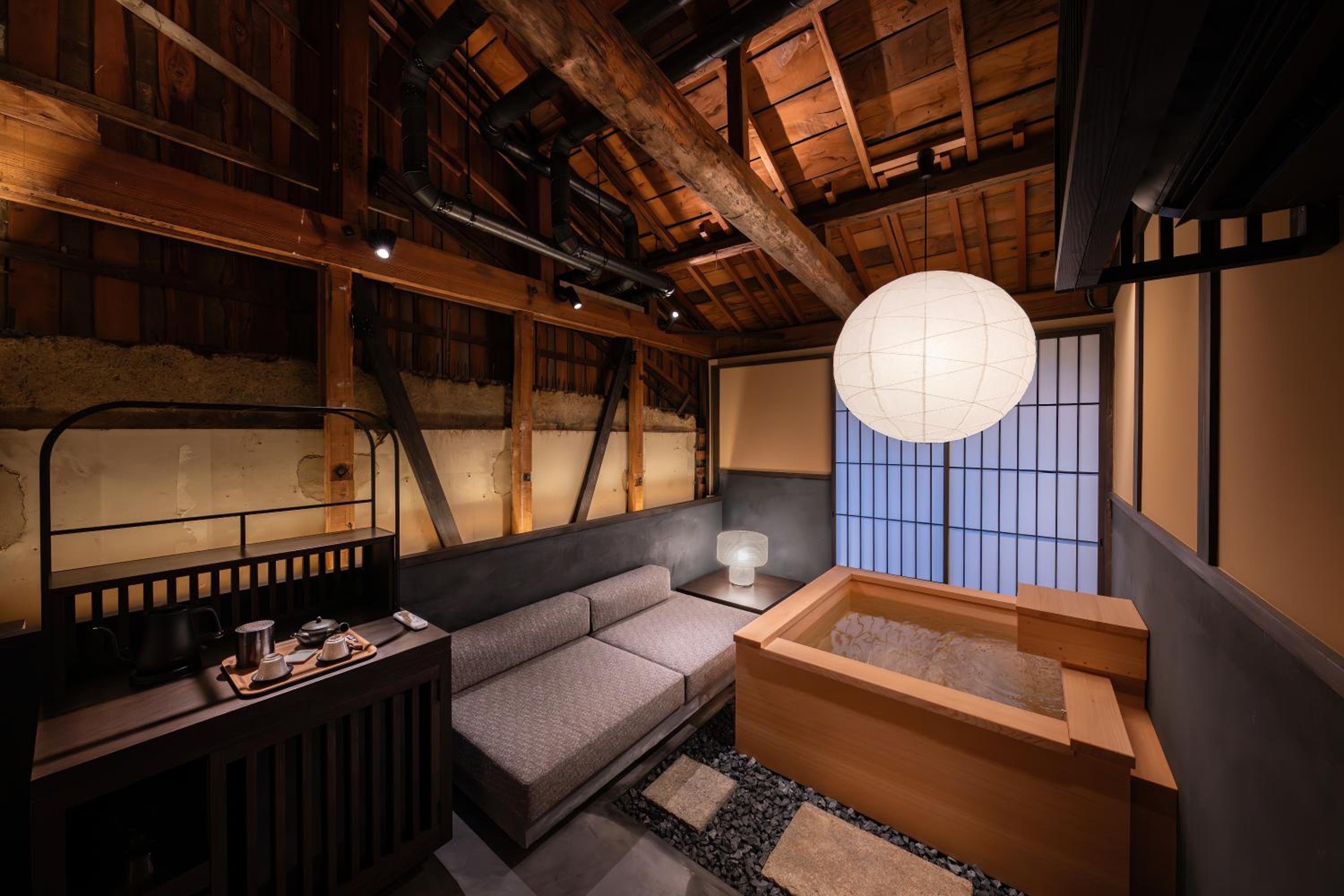 Nazuna Kyoto Higashi Honganji