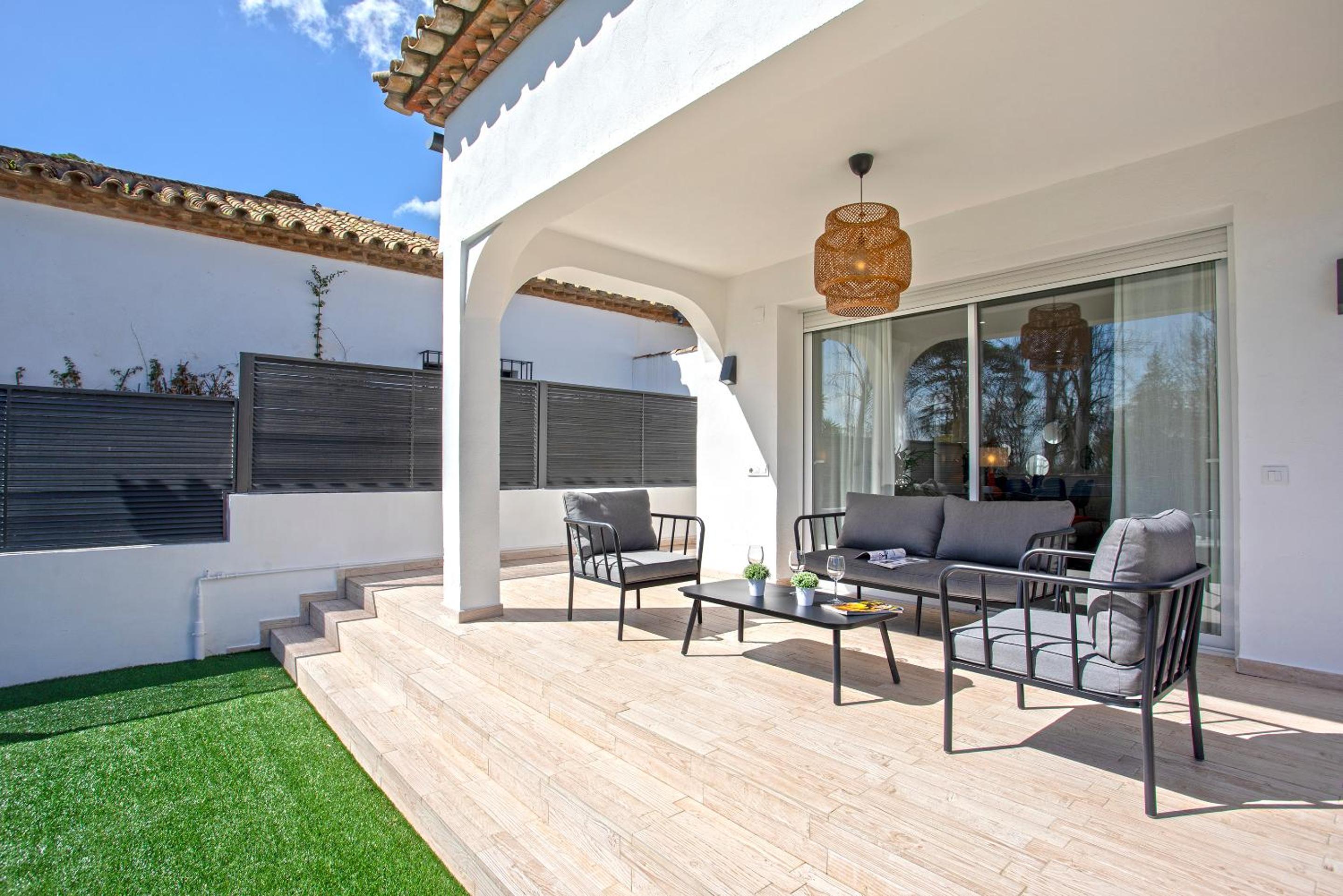 Genteel Home Villa El Brillante