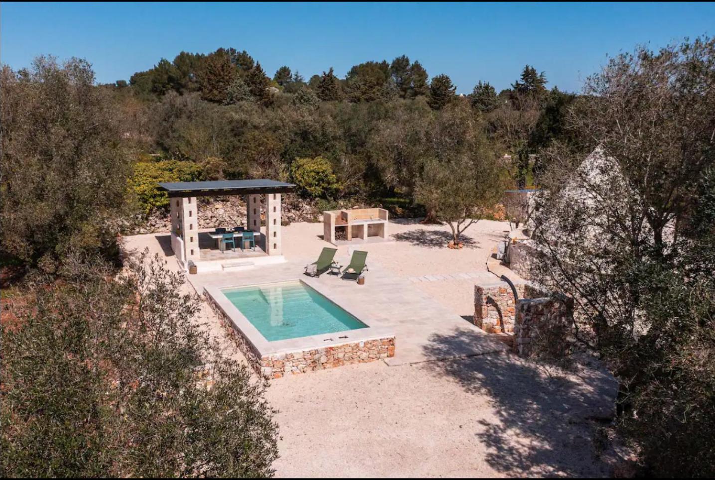 Siede la Terra - Trullo con piscina view 2