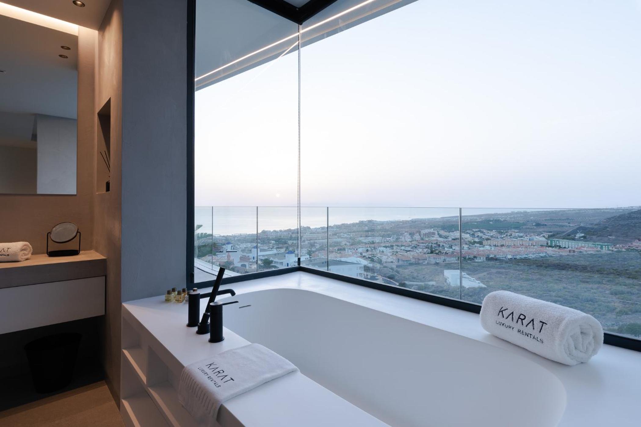Karat Villa Kai Torviscas