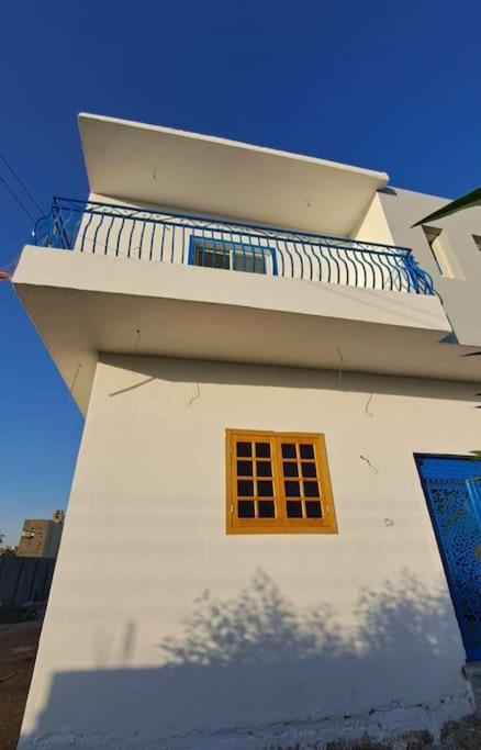 Al Hayat house