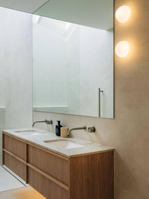 The Bay House - Luxury house in Opossum Bay with fire pit and pizza oven