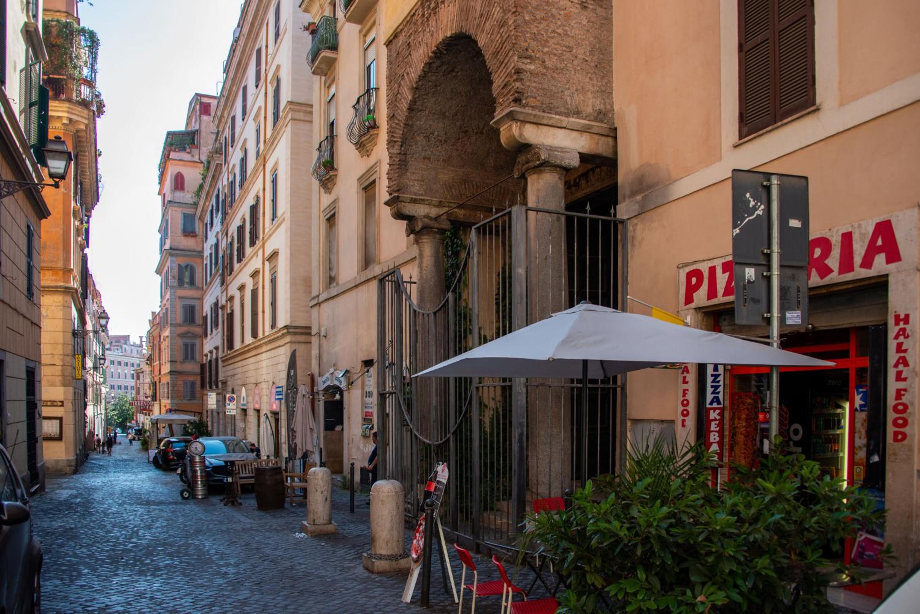 Smart House Colosseo by BarbarHouse