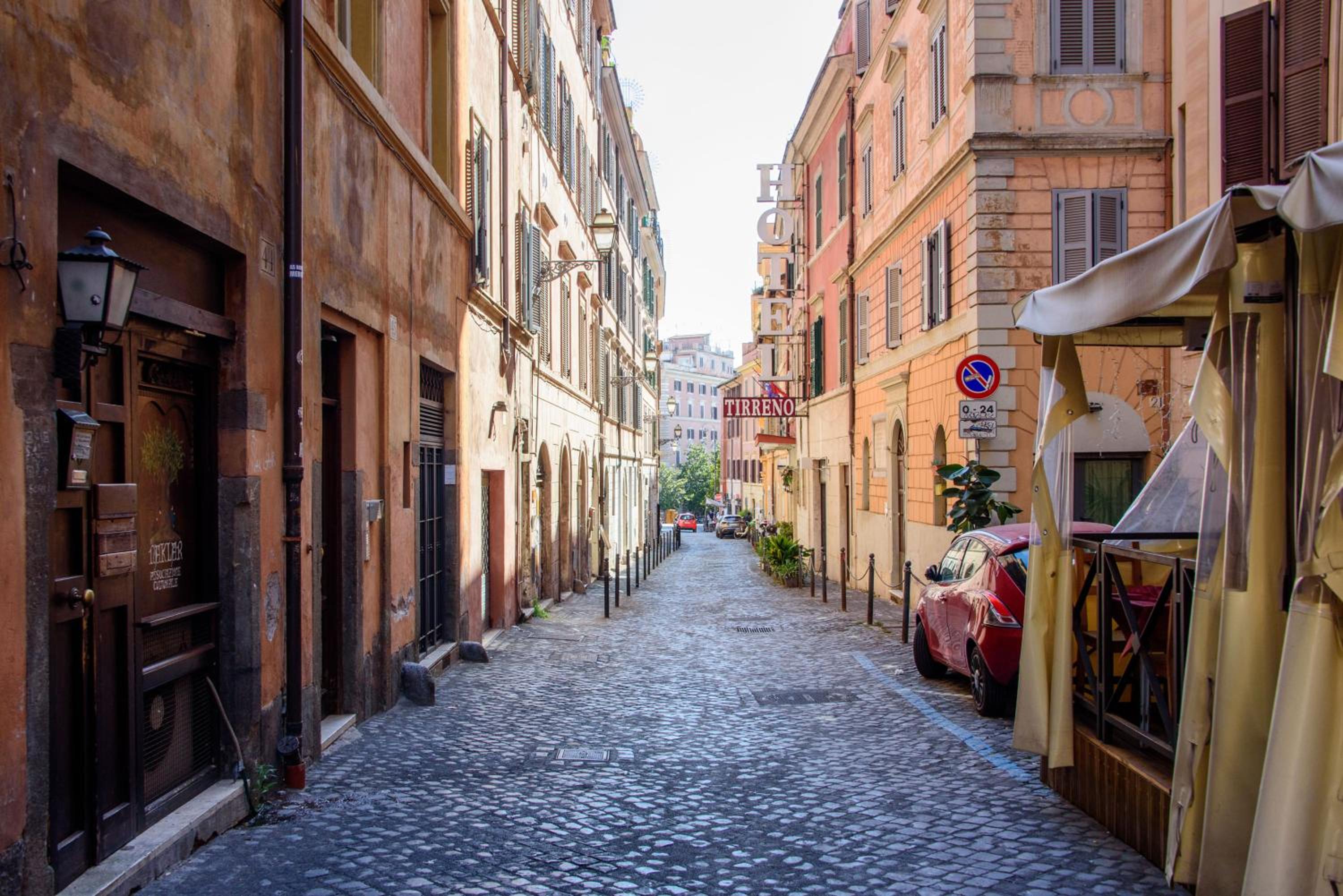 Smart House Colosseo by BarbarHouse