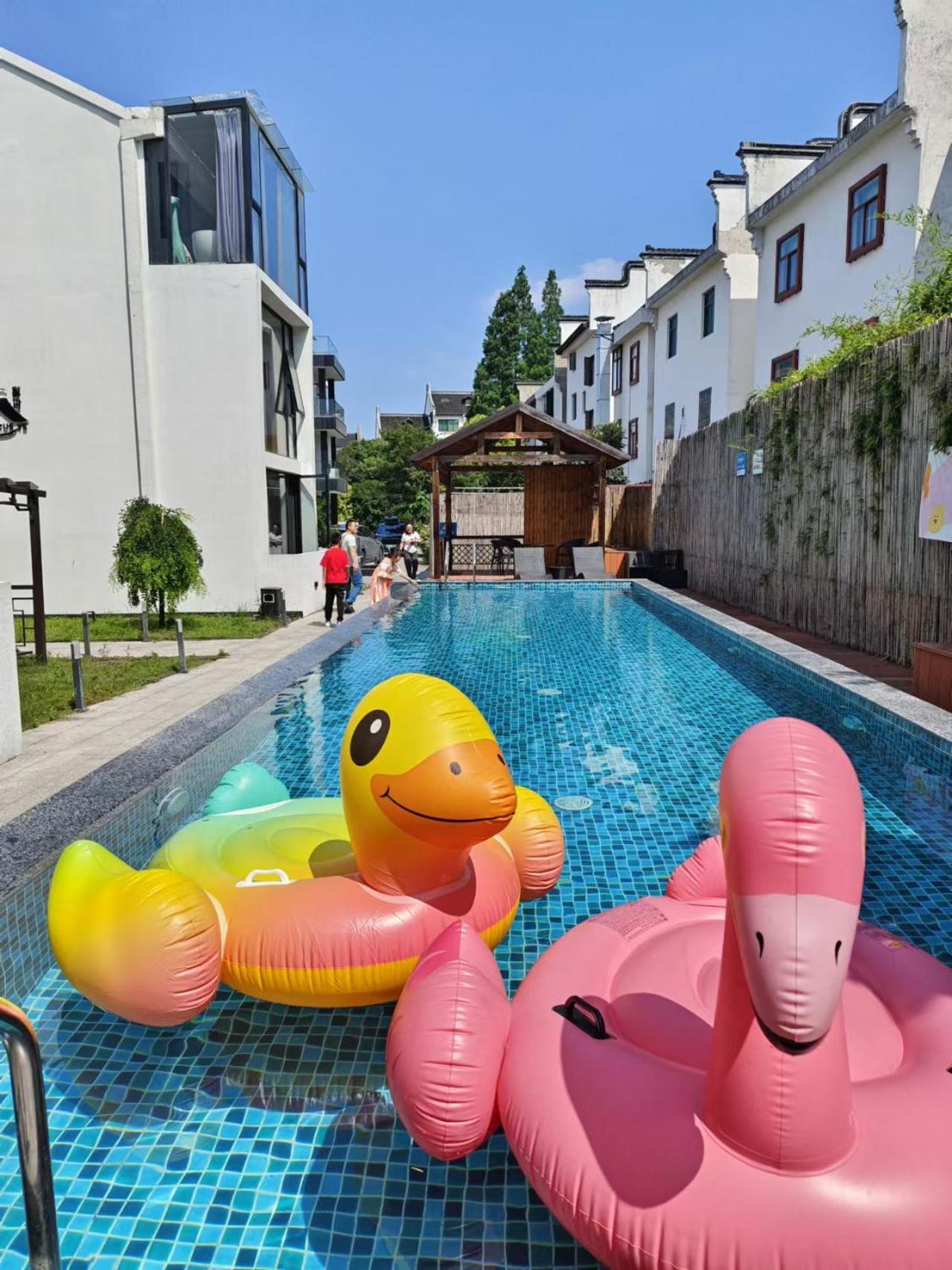 Wuzhen Light Luxury Yueya B&B
