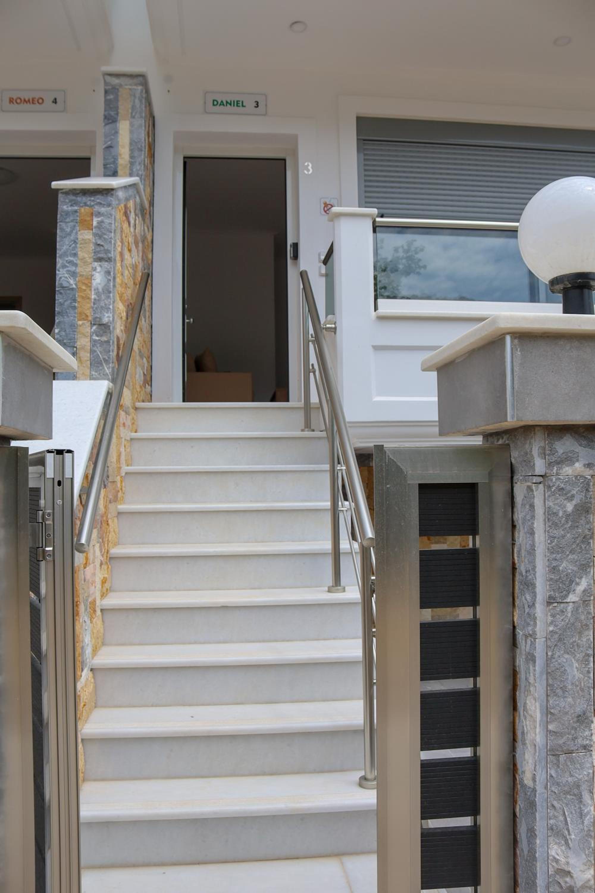 ALTAVILLAS maisonettes