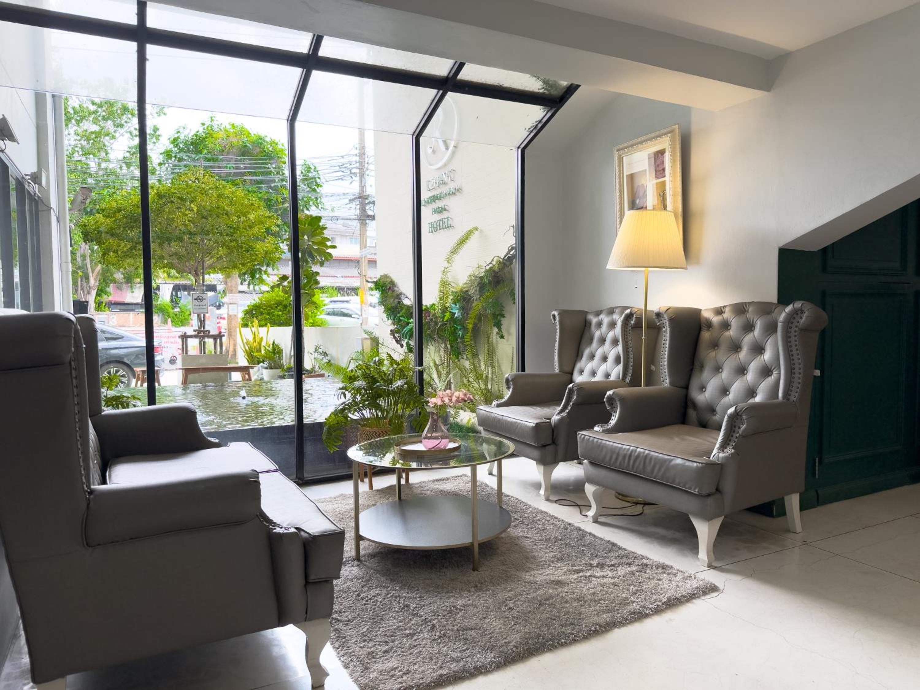 Regent Ramkhamhaeng 22