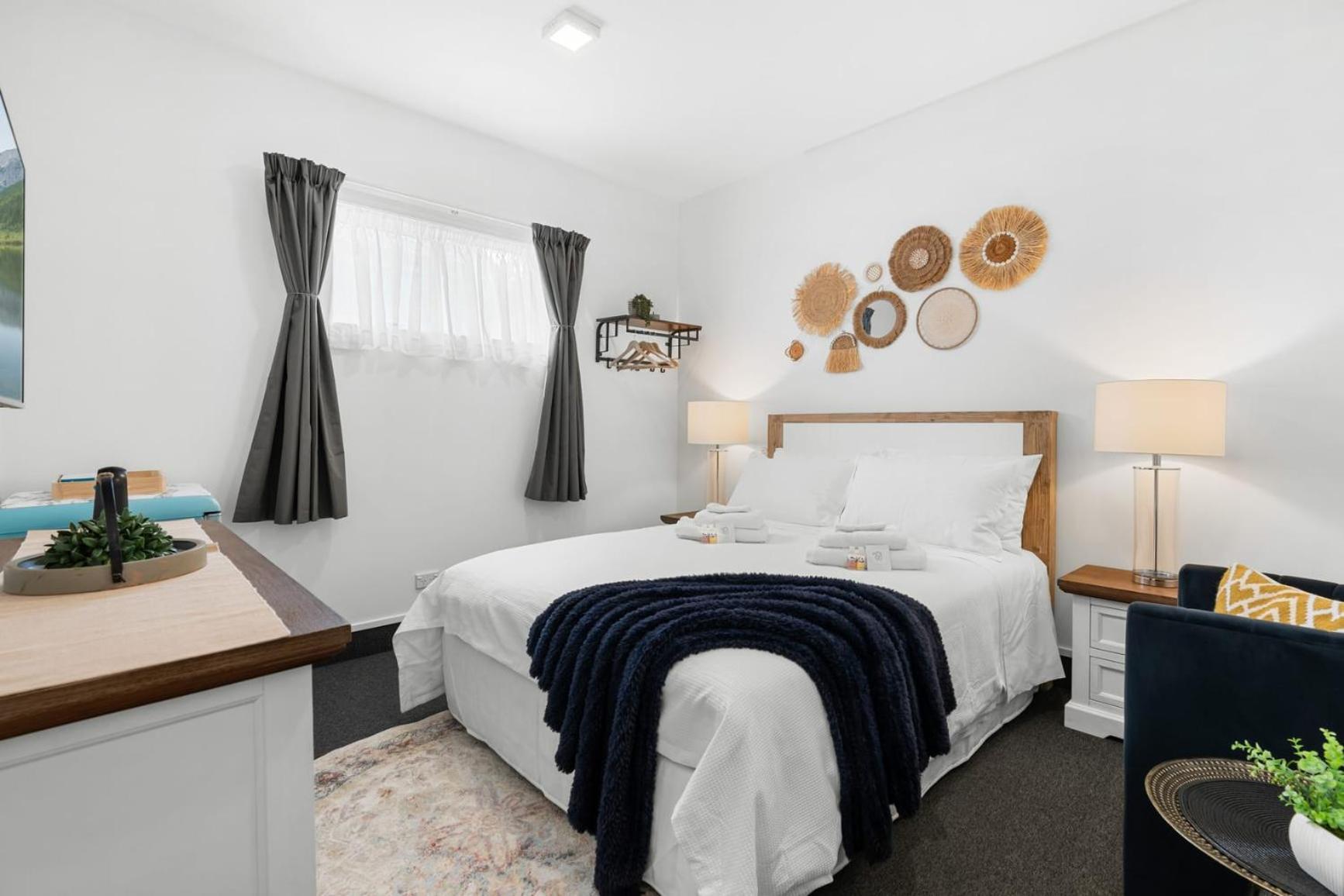 Central City Villa perfect for up to 12-guests
