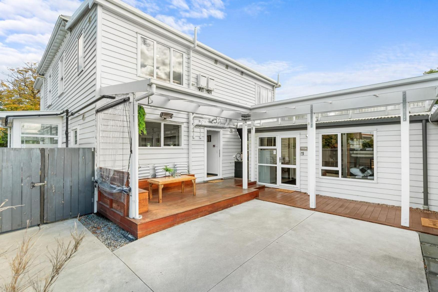 Central City Villa perfect for up to 12-guests